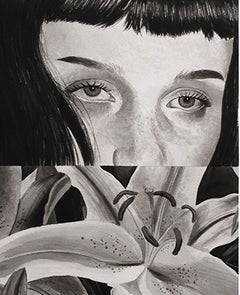 The room is on fire as she's fixing her hair (La pièce est en feu alors qu'elle se coiffe)