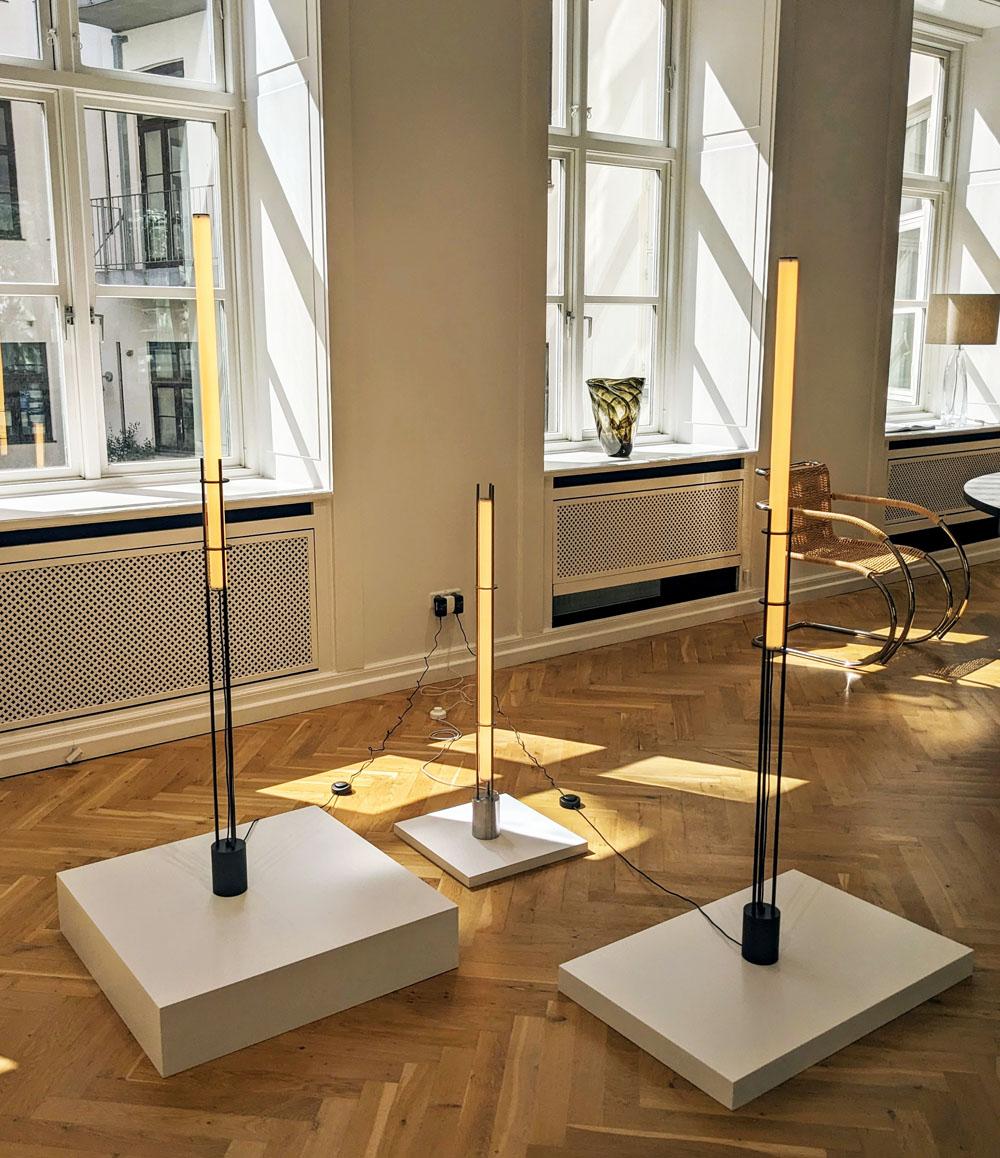 Stainless Steel LO025_standing lamp in stainless steel For Sale
