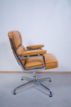 Lobby Chair ES 108 by Charles & Ray Eames for Vitra