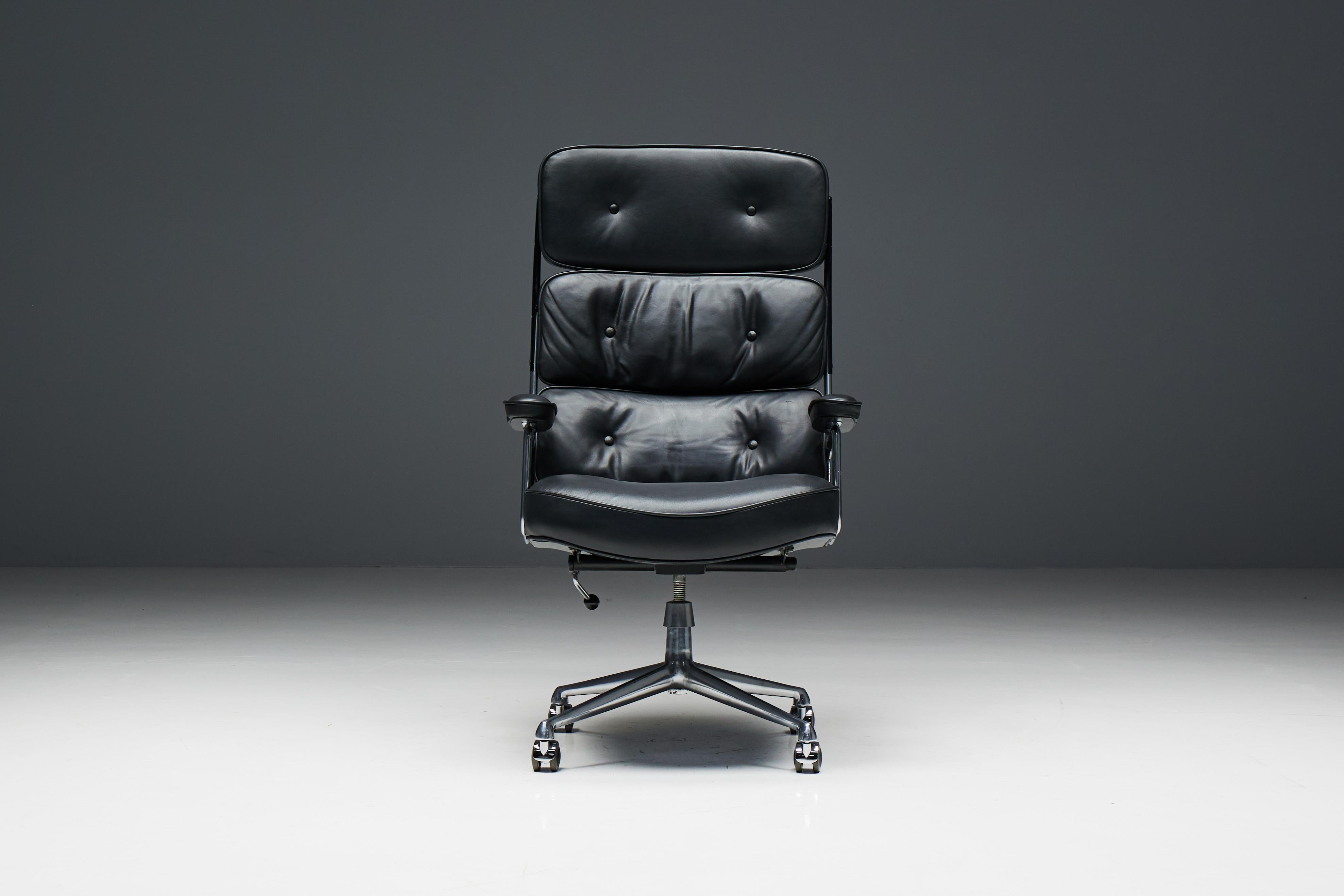 Eames executive chair ES-104, also known as the Time-Life chair, an iconic piece of mid-century design by Charles and Ray Eames. This chair was originally crafted for the executive floors of the Time-Life Building in New York City. The high-back