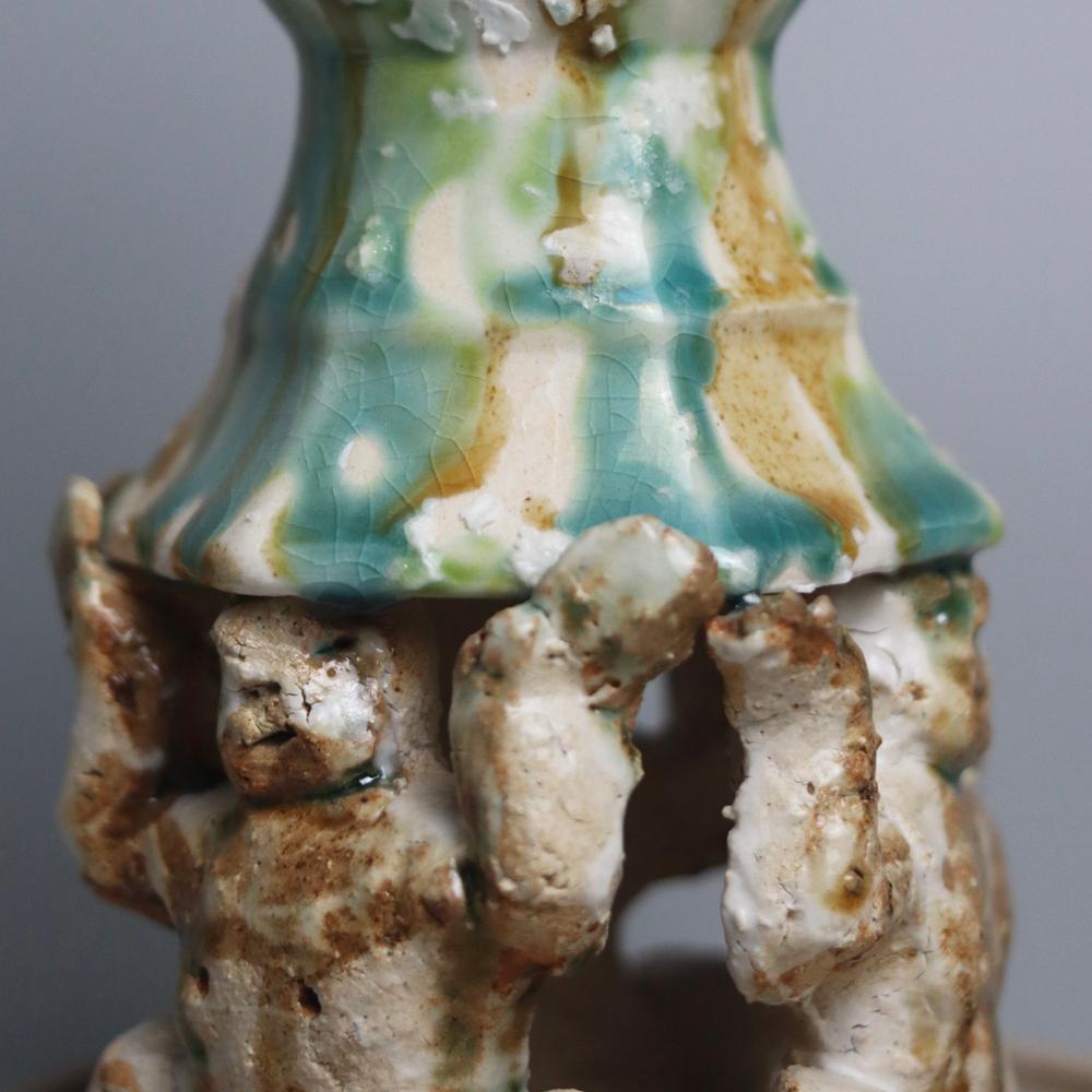Organique Lobed Ceramic Vessel  Hand-Built High-Fired Stoneware by Darren Dai en vente
