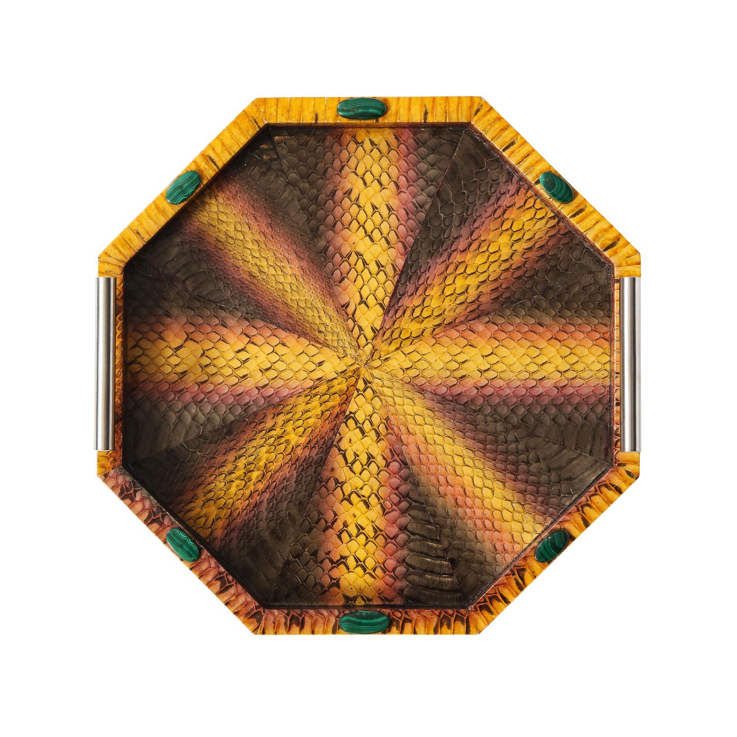Bandeja octogonal Lobel Originals de pitón multicolor con detalles de malaquita - Nuevo Estadounidense en venta