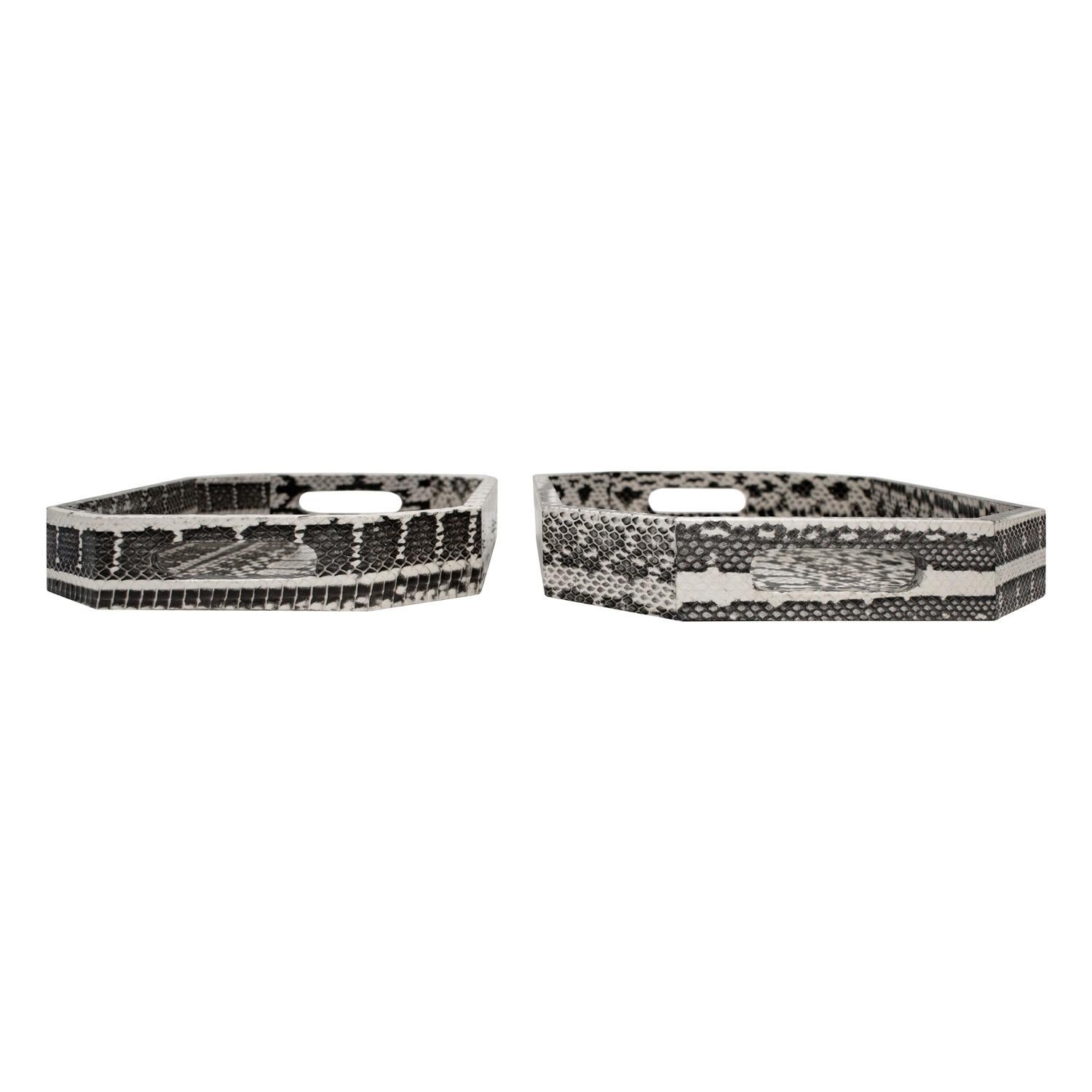 Lobel Originals Pareja de bandejas octogonales en pitón blanco y negro 2024 (Firmadas) Moderno en venta