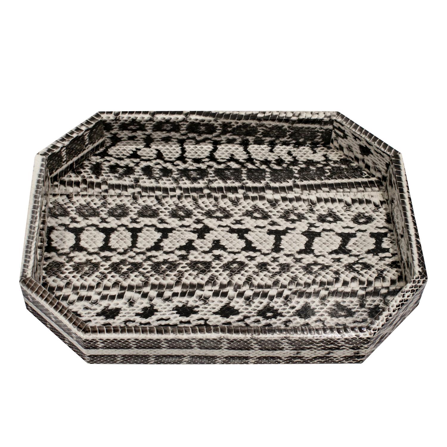 Lobel Originals Pareja de bandejas octogonales en pitón blanco y negro 2024 (Firmadas) Estadounidense en venta