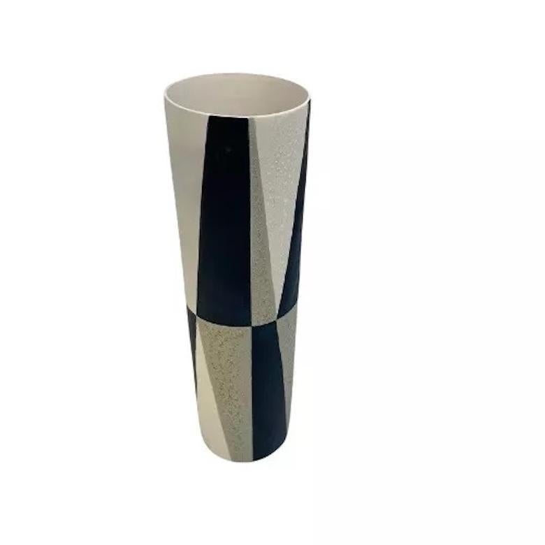 L'objet Monochrome Decorative Ceramic Abstract Vase In Good Condition For Sale In London, GB