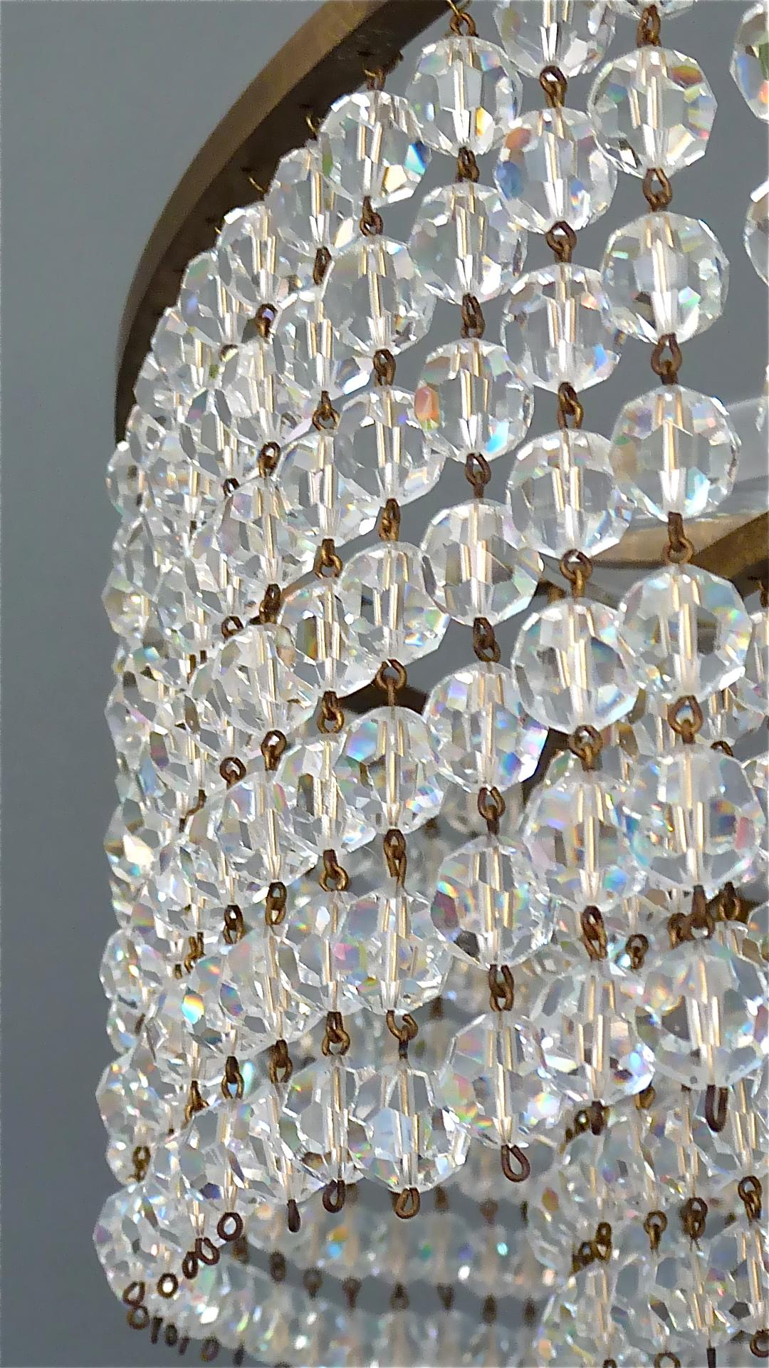 Faceted Lobmeyr Crystal Glass String Chandelier Patinated Brass Austria 1950s, No.1 of 2 For Sale