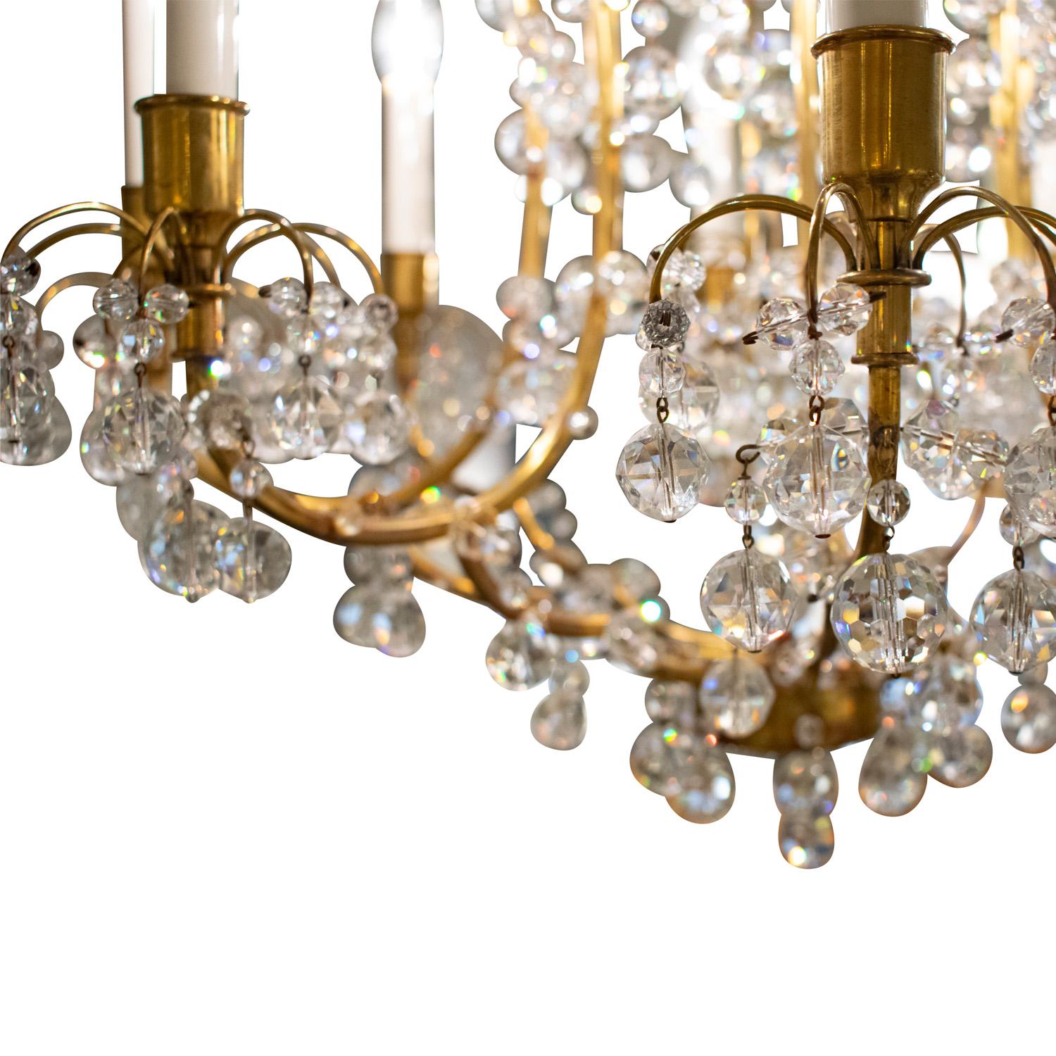 Hand-Crafted Lobmeyr Rare and Stunning Chandelier with Crystals 1959 For Sale