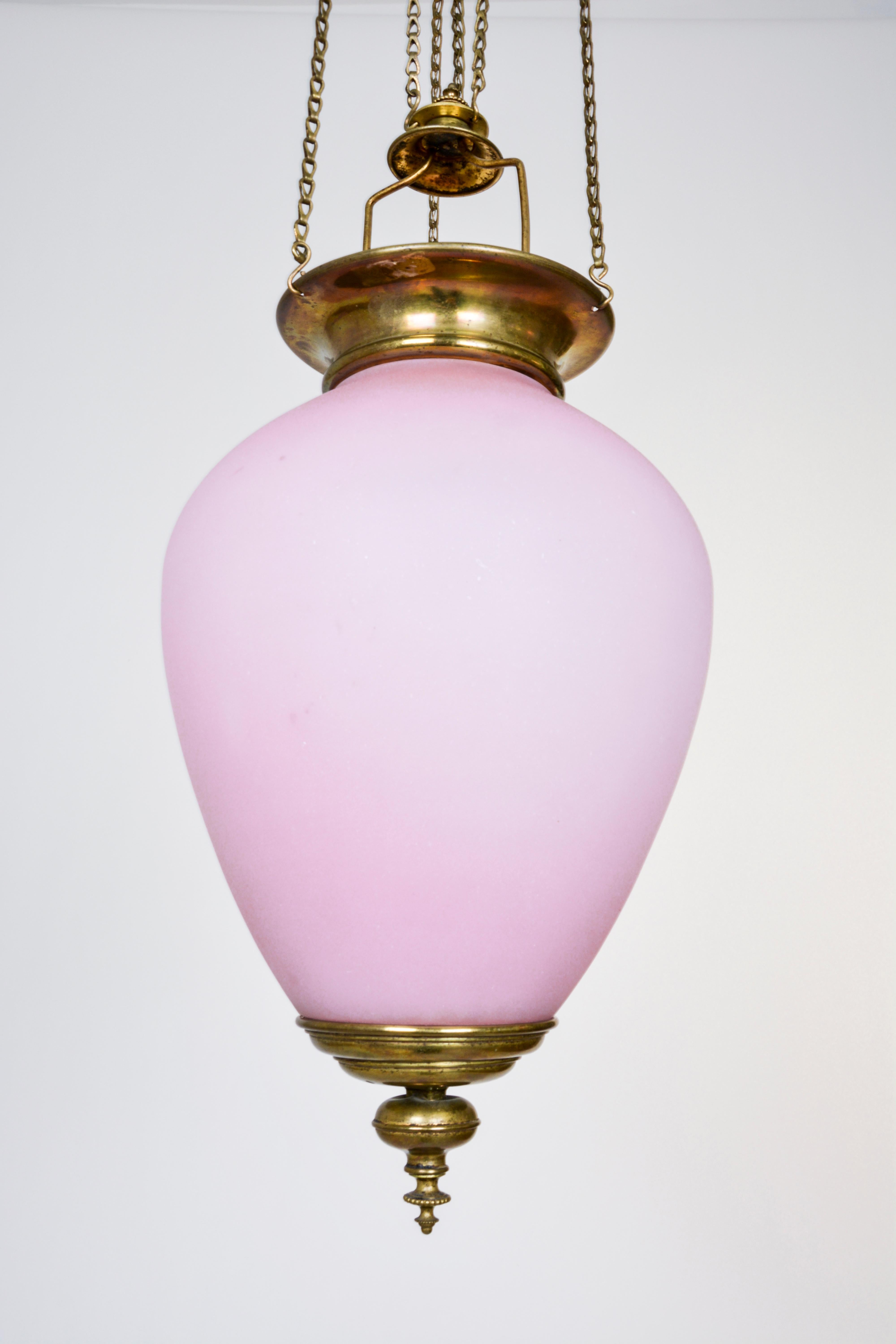 Lobmeyr-Restored Biedermeier Pale Pink Glass Pendant Lamp on Chain Pull Pulley In Excellent Condition For Sale In Vienna, AT