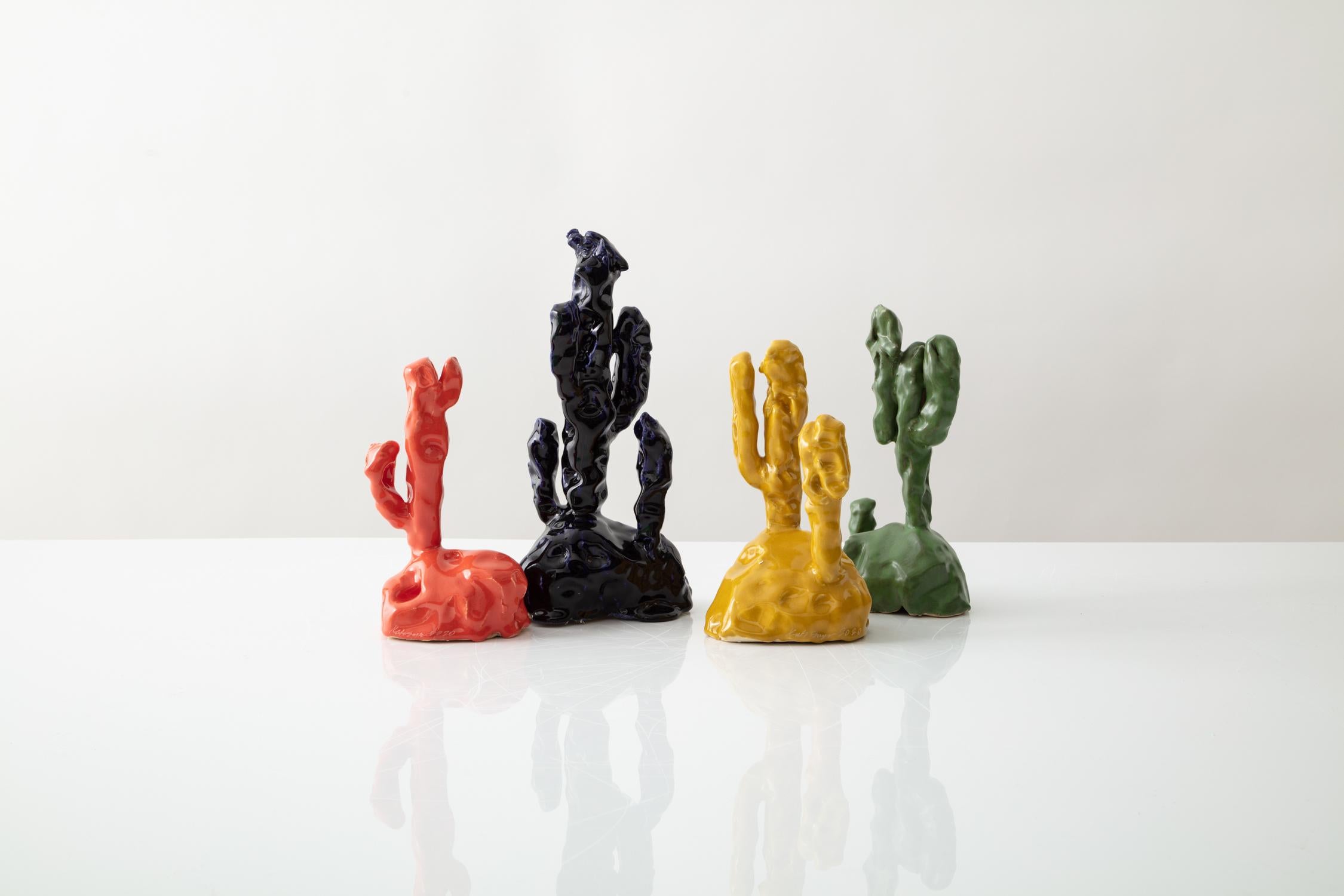 Vernissé Sculpture de cactus en céramique émaillée «obster Cacti » en vente