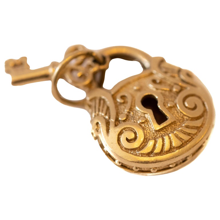 Lock and Key Vintage Charm 14 Karat Yellow Gold For Sale at 1stDibs