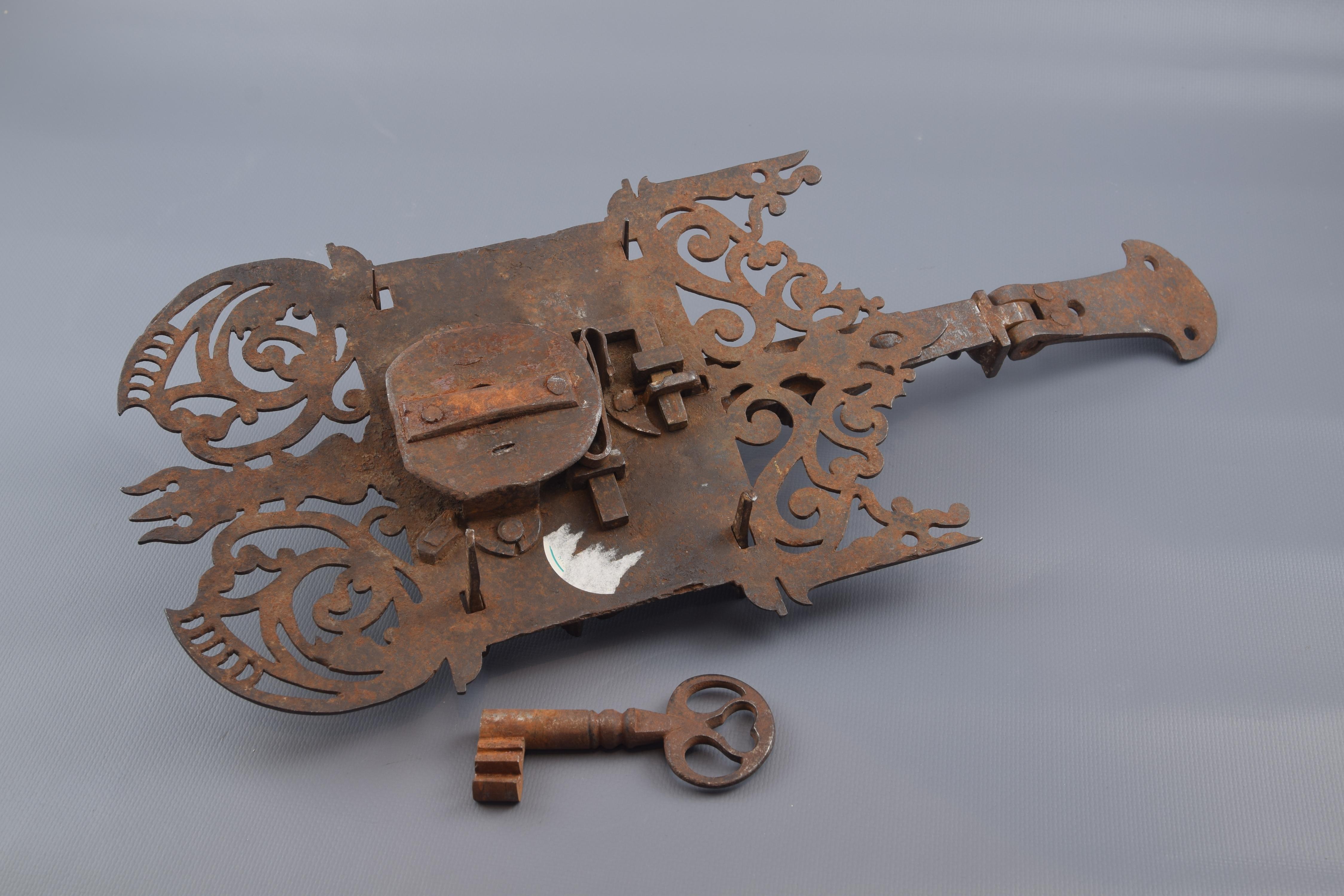 Lock 'for Spanish Desk, Bargueño', Wrought Iron, Spain, 17th Century In Fair Condition In Madrid, ES