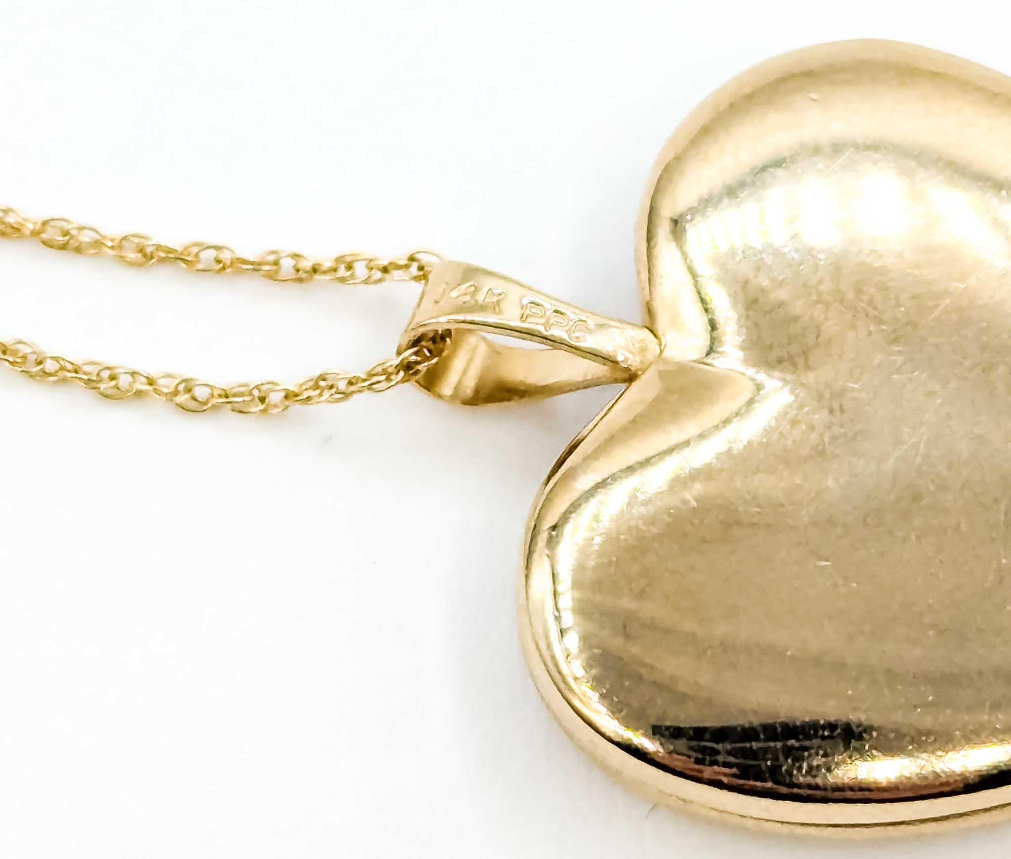 Ciondolo a forma di cuore con diamante e catena in oro giallo 14k in vendita 3