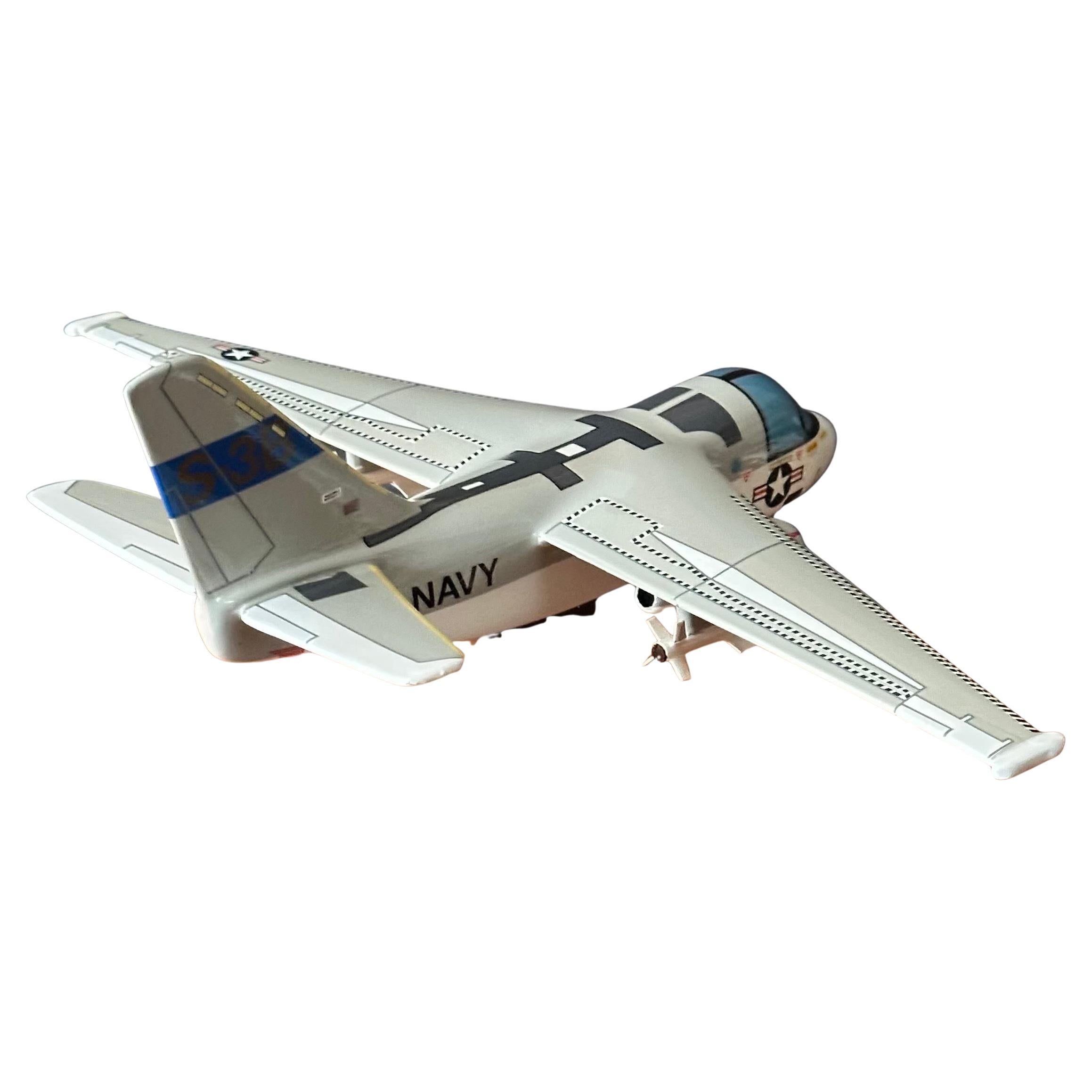 Modello da tavolo Lockheed U.S. Navy S-3B Viking Anti-Submarine Jet /Airplane Contractor In condizioni buone in vendita a San Diego, CA