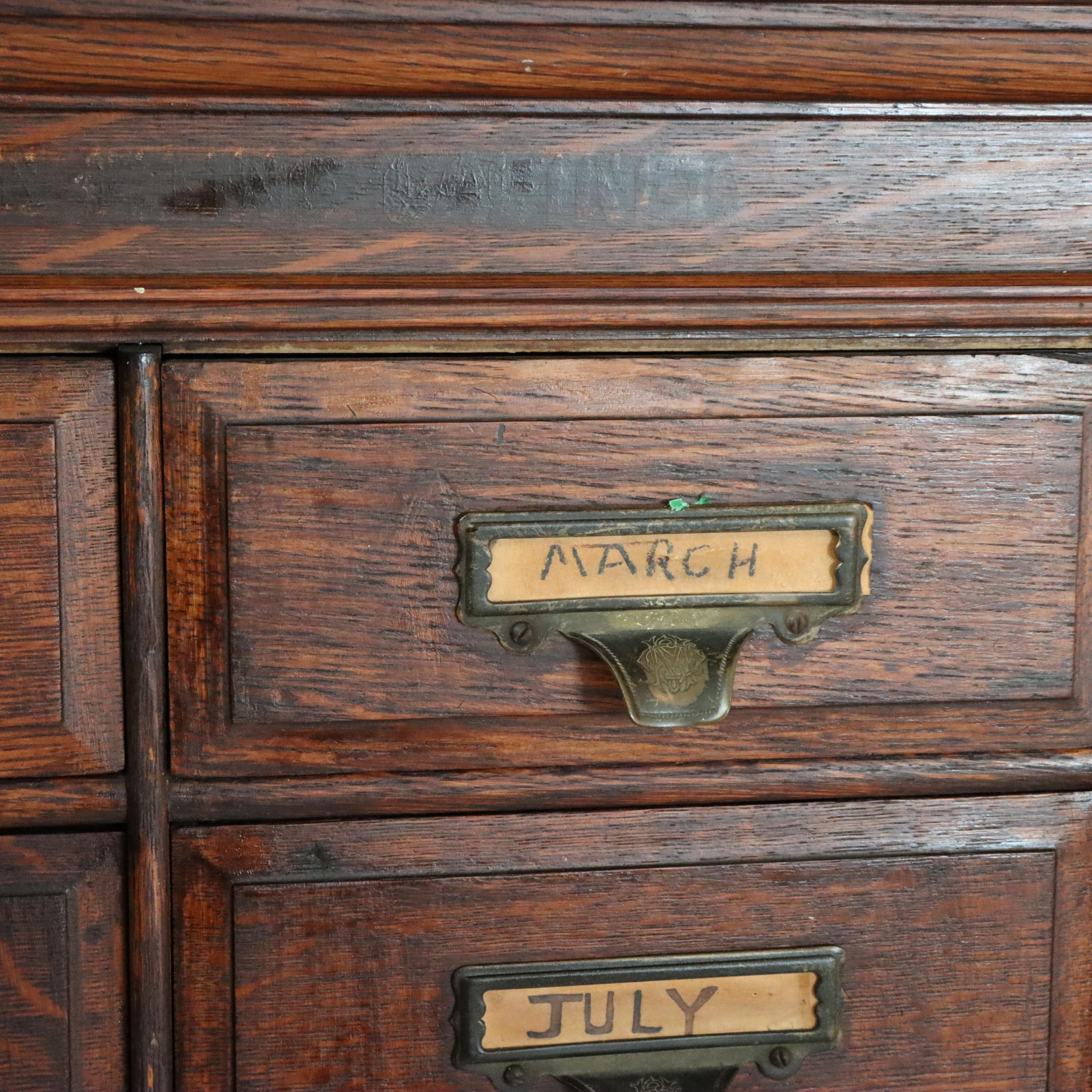 Locking Office Specialty Mfg, Rochester NY Oak 32-Schublade Country Store Cabinet im Angebot 2