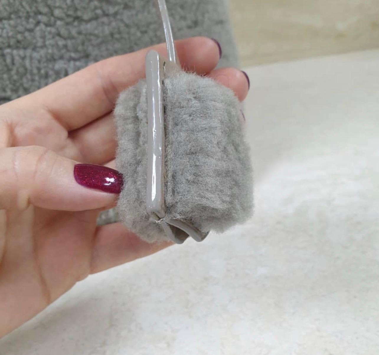 Gris Louis Vuitton sac à main Lockit Pulsion gris en peau de mouton en vente