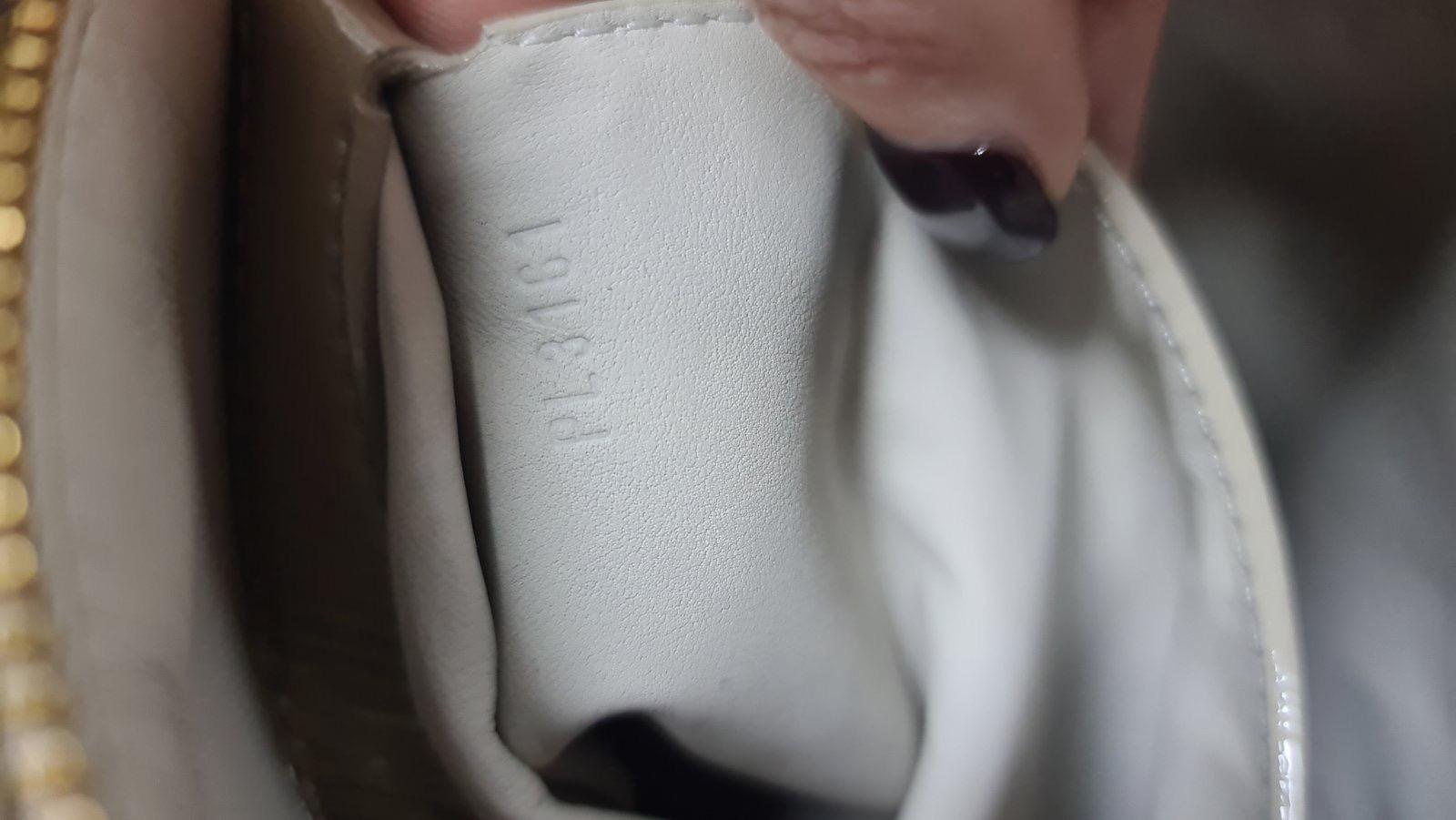 Louis Vuitton sac à main Lockit Pulsion gris en peau de mouton en vente 4