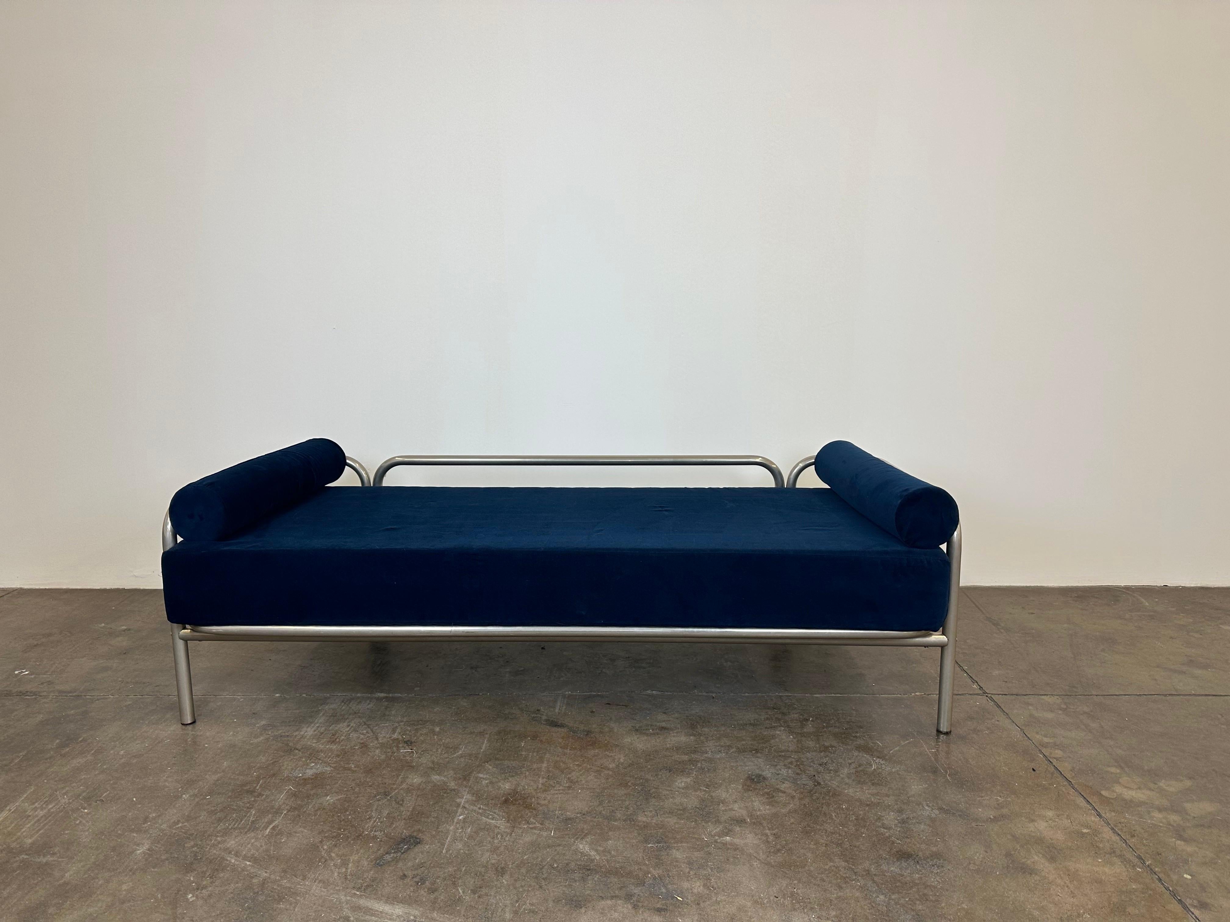 Locus Bed Locus Solus Day Bed by Gae Aulenti, Chromed Metal, Blue Cushions, 1970s ...