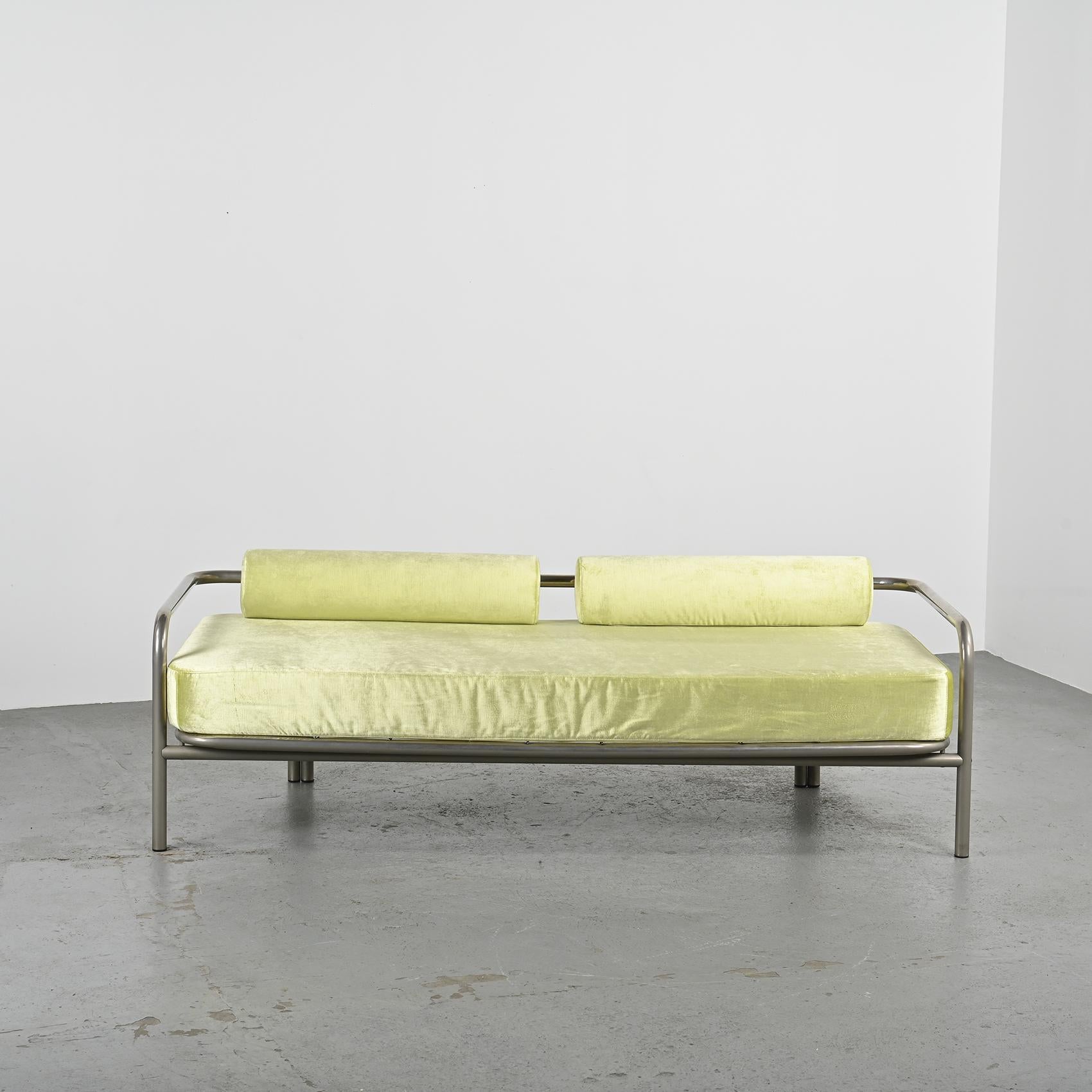 Mid-Century Modern Locus Solus Daybed by Gae Aulenti, circa 1970  For Sale