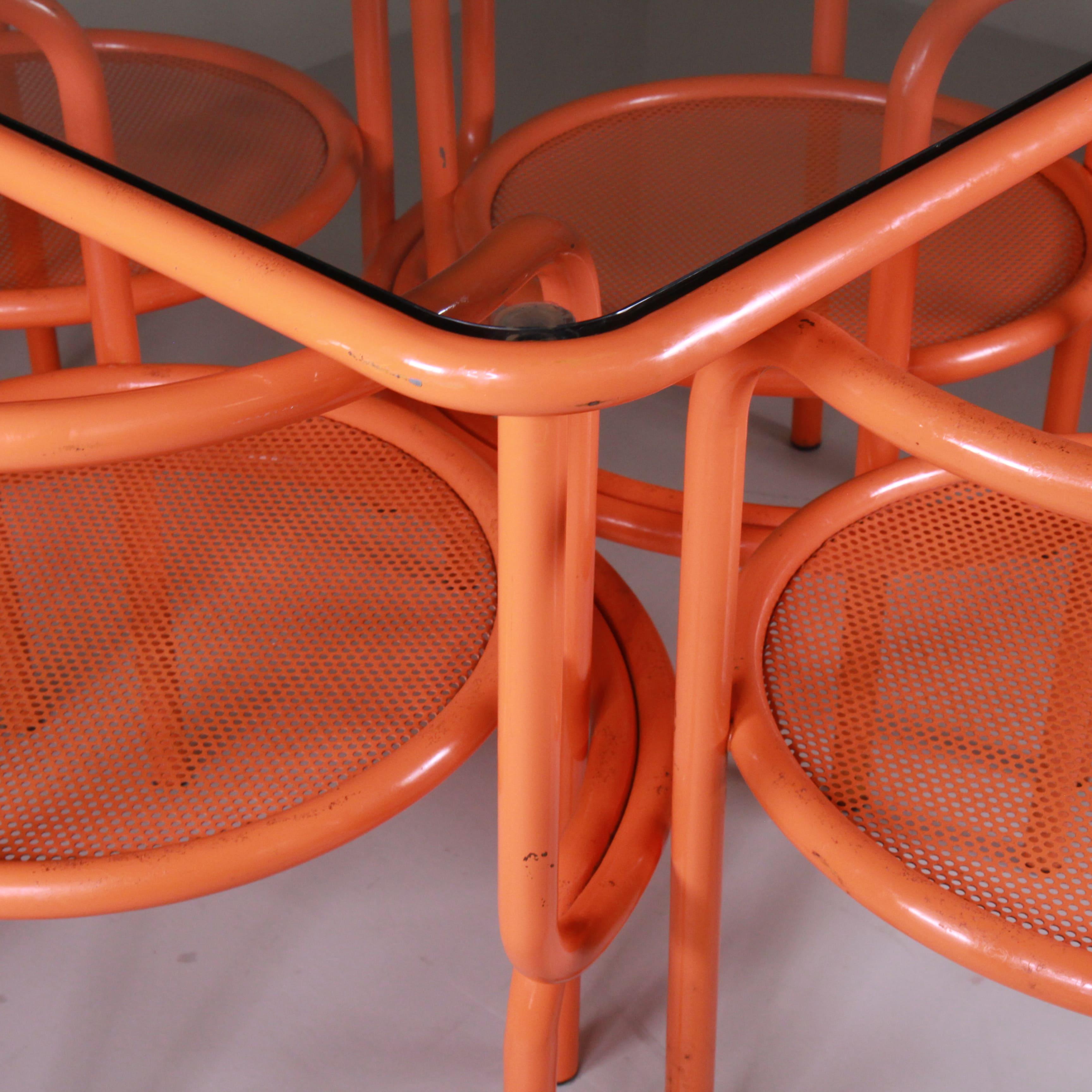 Locus Solus, Gae Aulenti, Orangefarbenes Set mit 4 Stühlen im Angebot 4