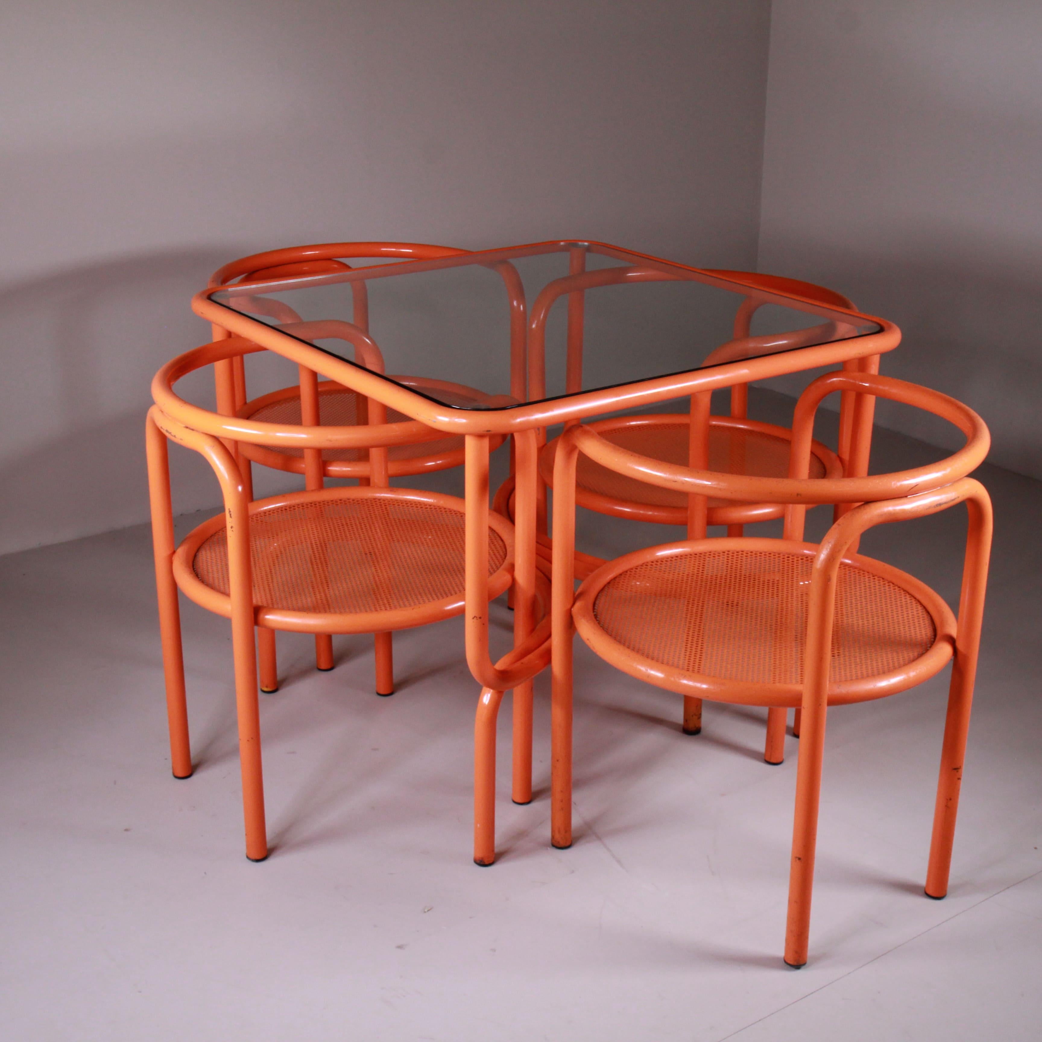 Locus Solus, Gae Aulenti, Orangefarbenes Set mit 4 Stühlen (Mitte des 20. Jahrhunderts) im Angebot