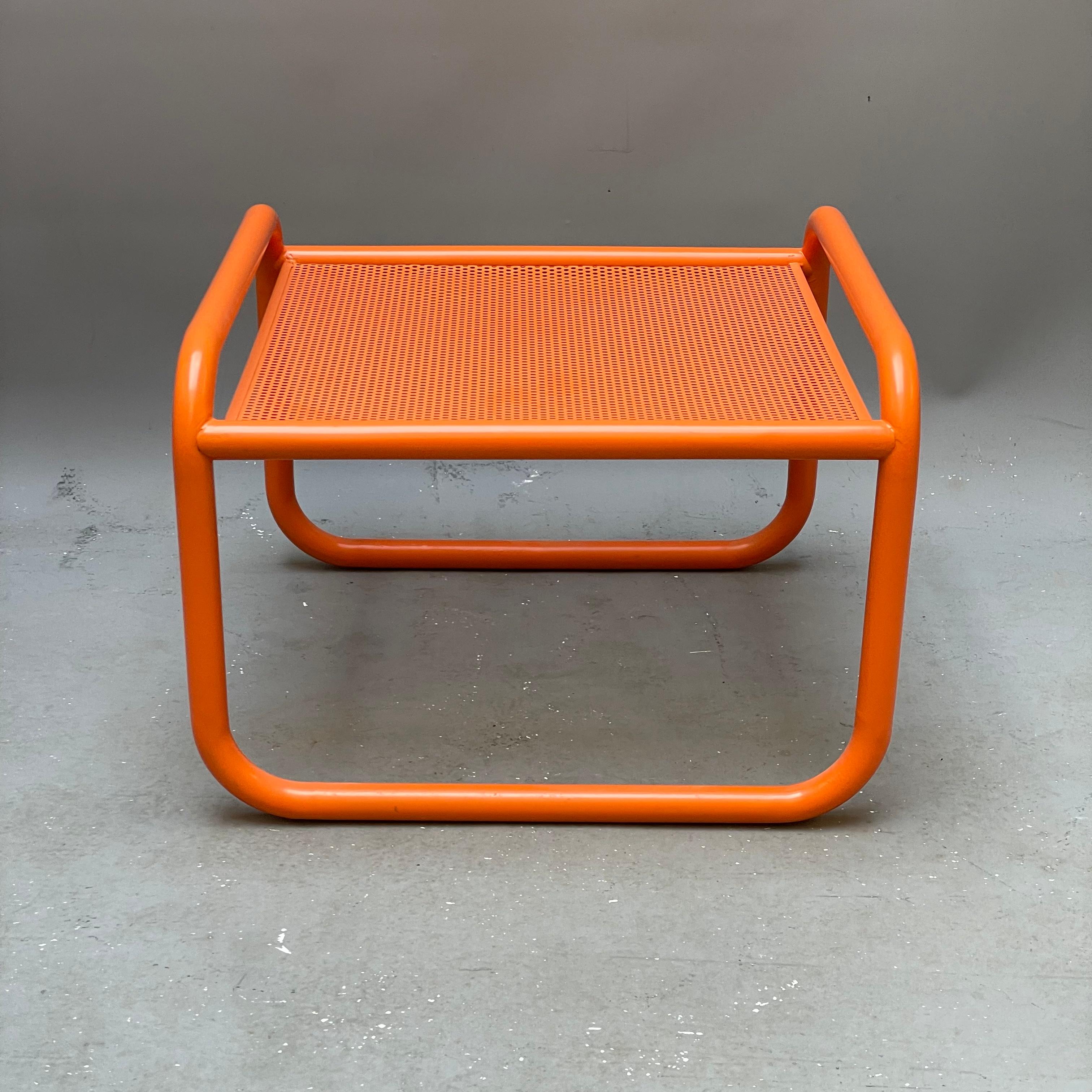 Locus Solus, Gae Aulenti, Single Low Table In Good Condition For Sale In Milano, Lombardia