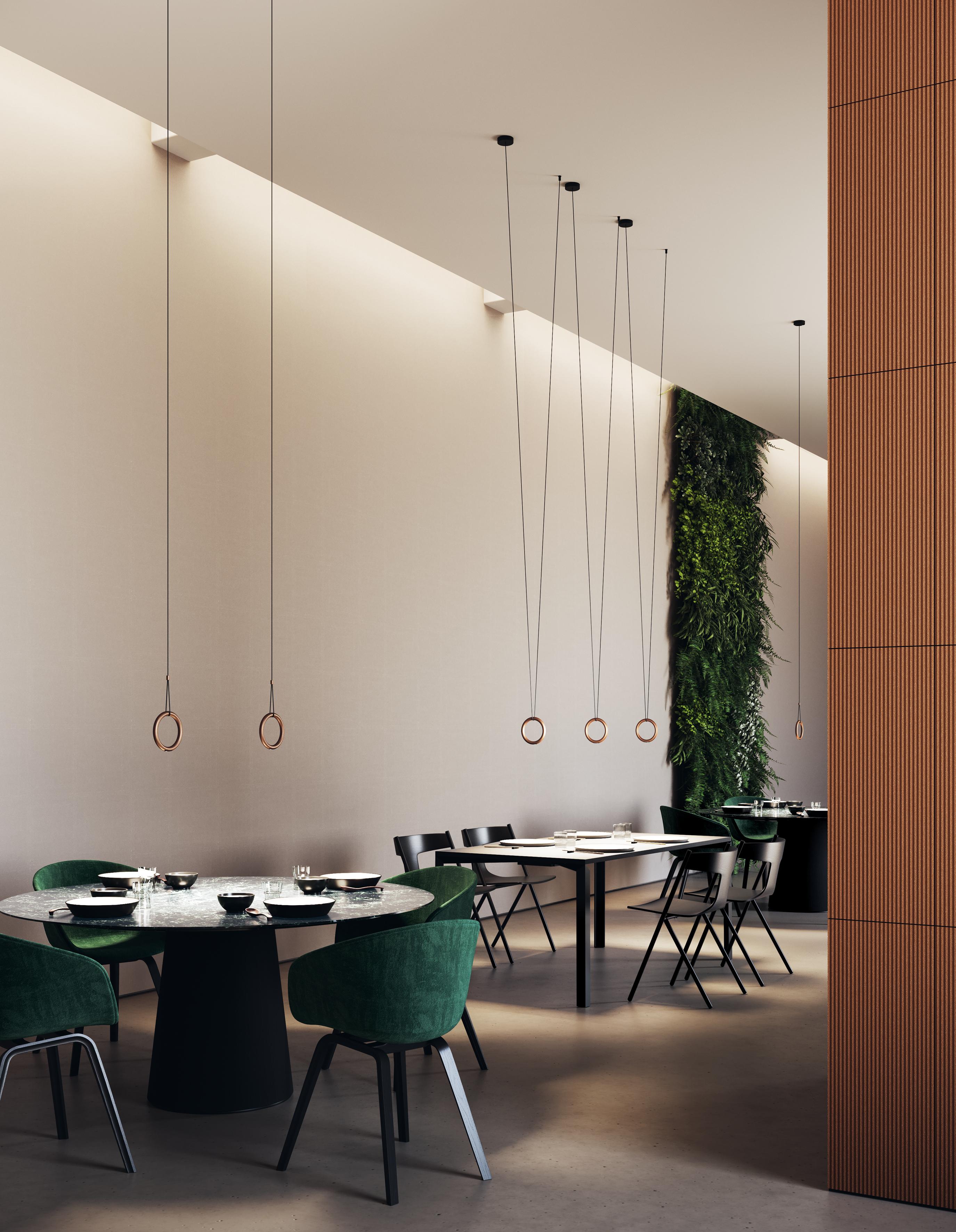 IVY è un pezzo di illuminazione minimale e geometrico composto da un anello appeso a un cavo che alimenta un modulo LED su misura. Progettato con cavi singoli e doppi (rispettivamente IVY I e IVY V), IVY risponde all'esigenza di flessibilità, un