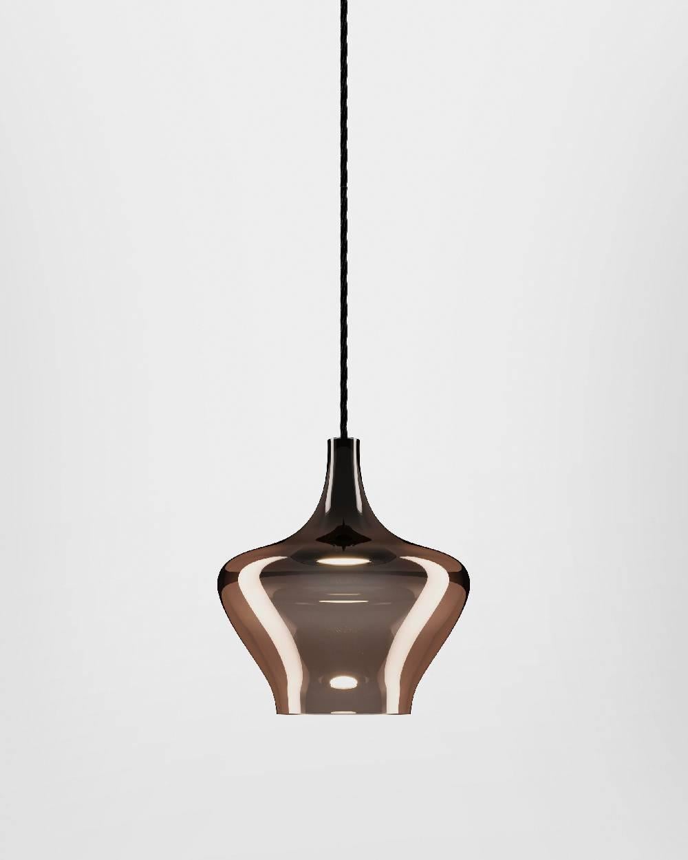 XXIe siècle et contemporain Lodes NOSTALGIA Lampe à suspension moyenne avec calbe noir par Dima Loginoff en vente