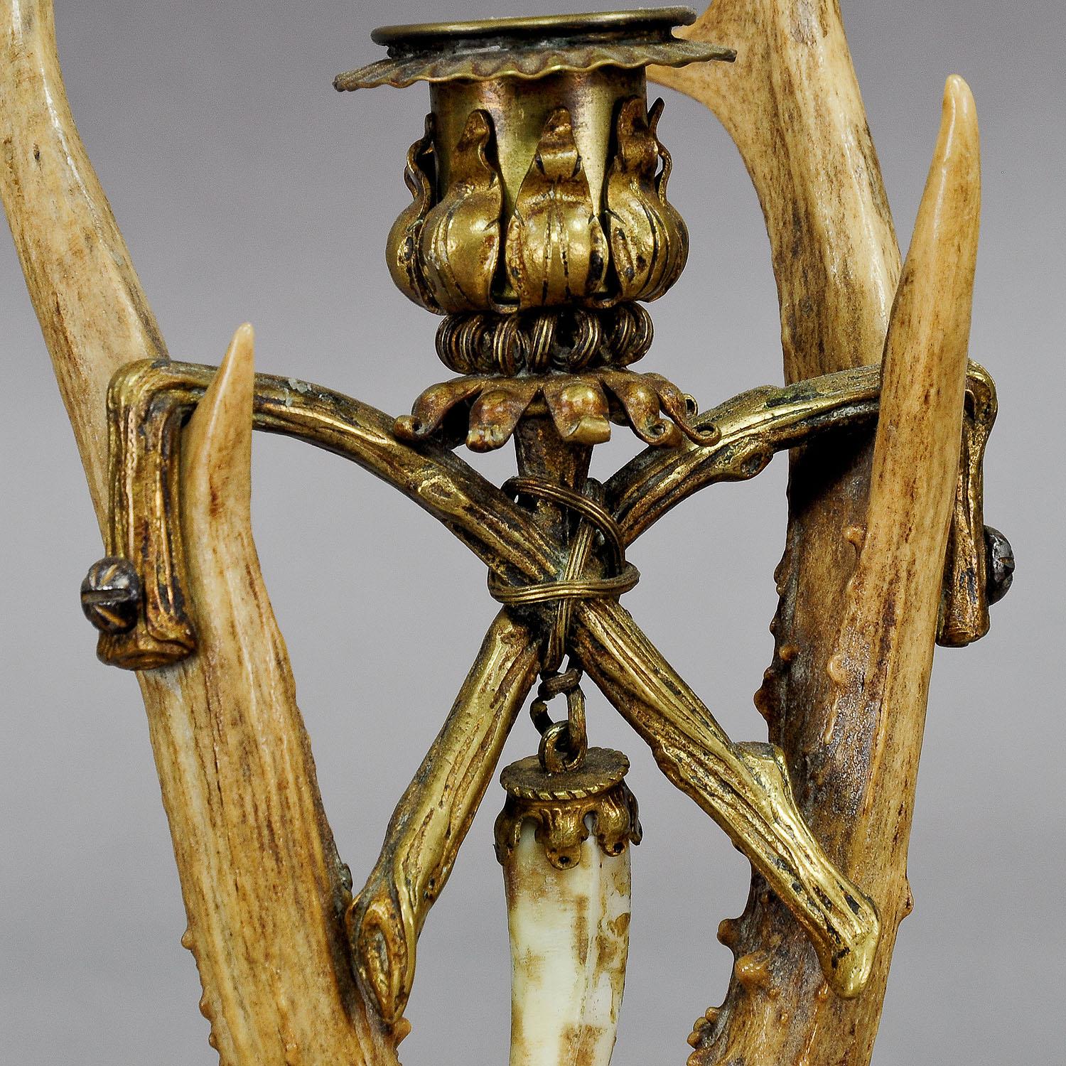 Lodge Style Antler Candleholder with Handforged Brass Base, circa 1880 In Good Condition For Sale In Berghuelen, DE