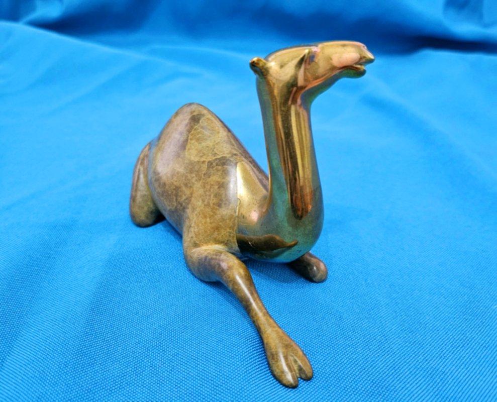 Scultura di cammello in bronzo di Loet Vanderveen, firmata e numerata - VENDITA CHIUSA in vendita 6