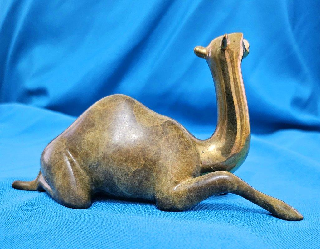 Mid-Century moderno Scultura di cammello in bronzo di Loet Vanderveen, firmata e numerata - VENDITA CHIUSA in vendita
