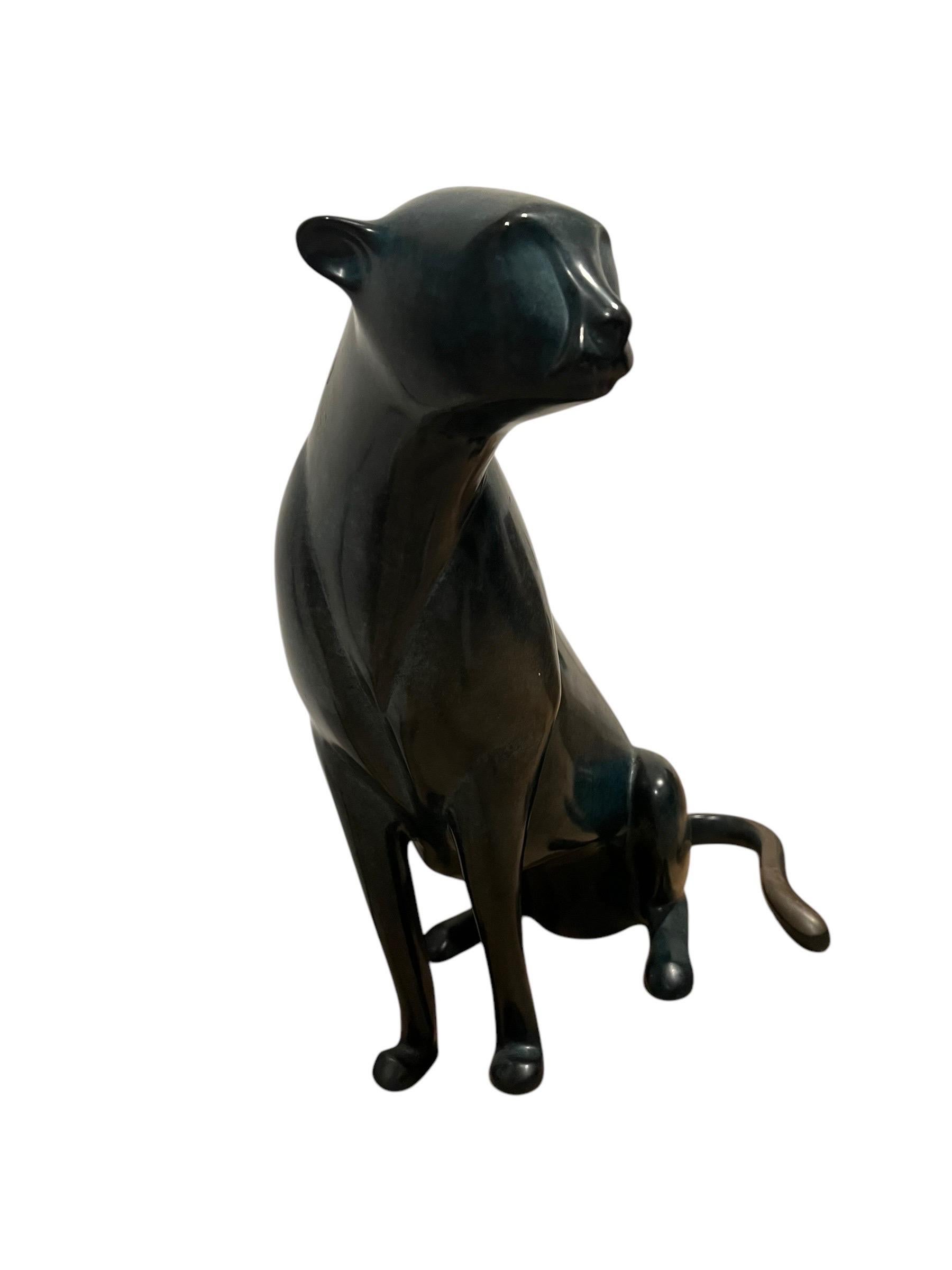 American Loet Vanderveen large seated cheetah bronze sculpture For Sale