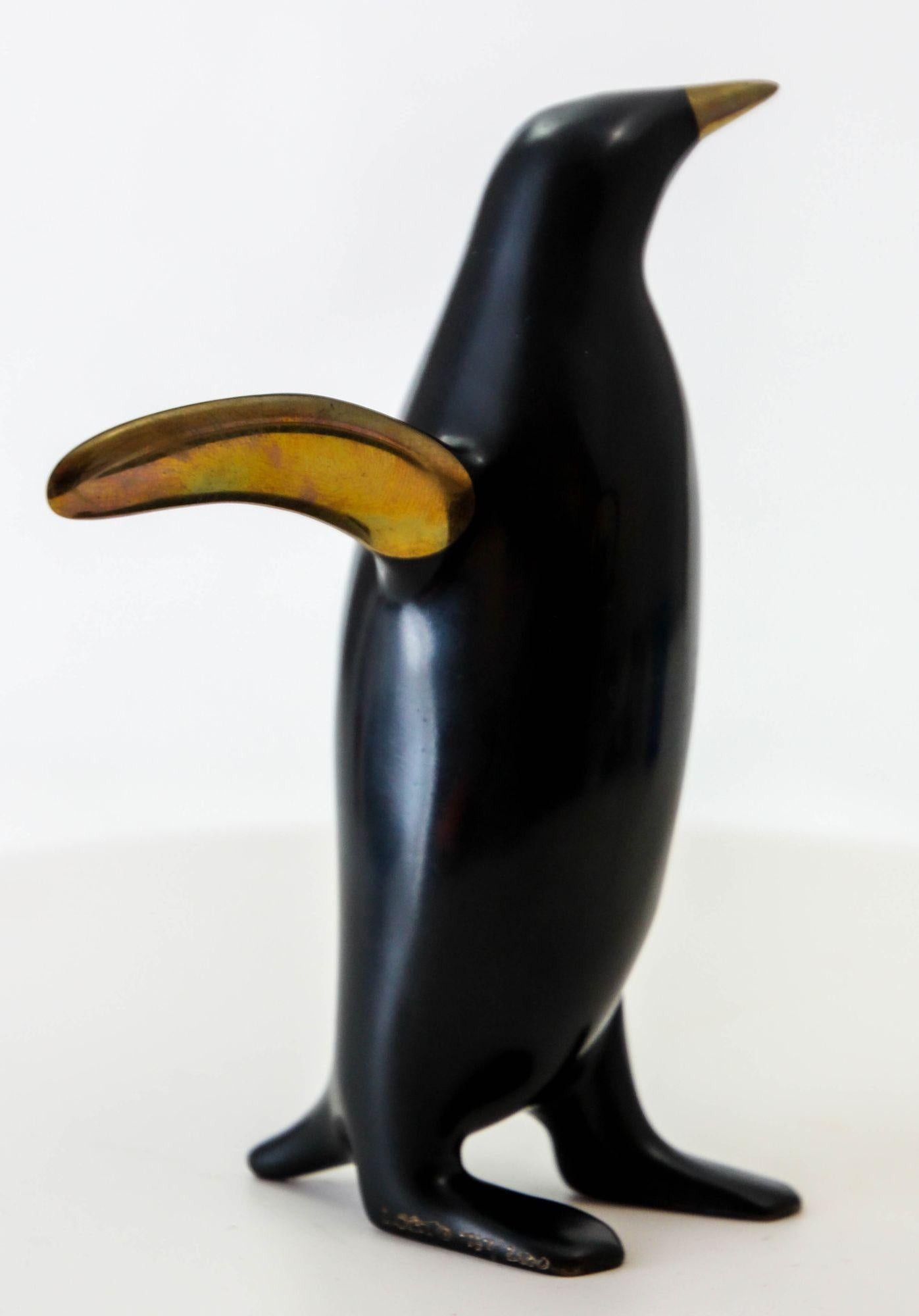 Loet Vanderveen Pinguino Scultura in bronzo firmata e numerata in vendita 3