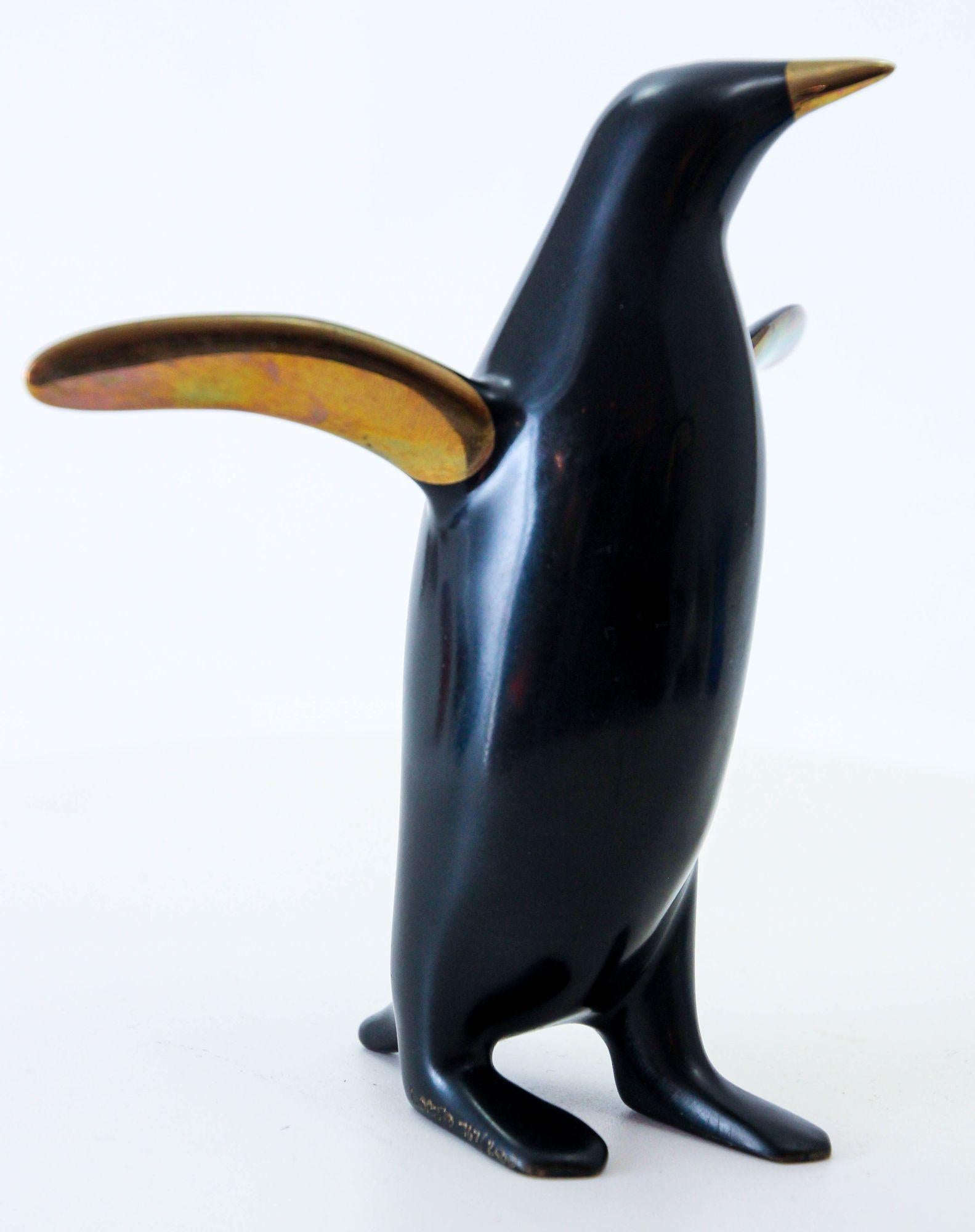 Loet Vanderveen Pinguino Scultura in bronzo firmata e numerata in vendita 6