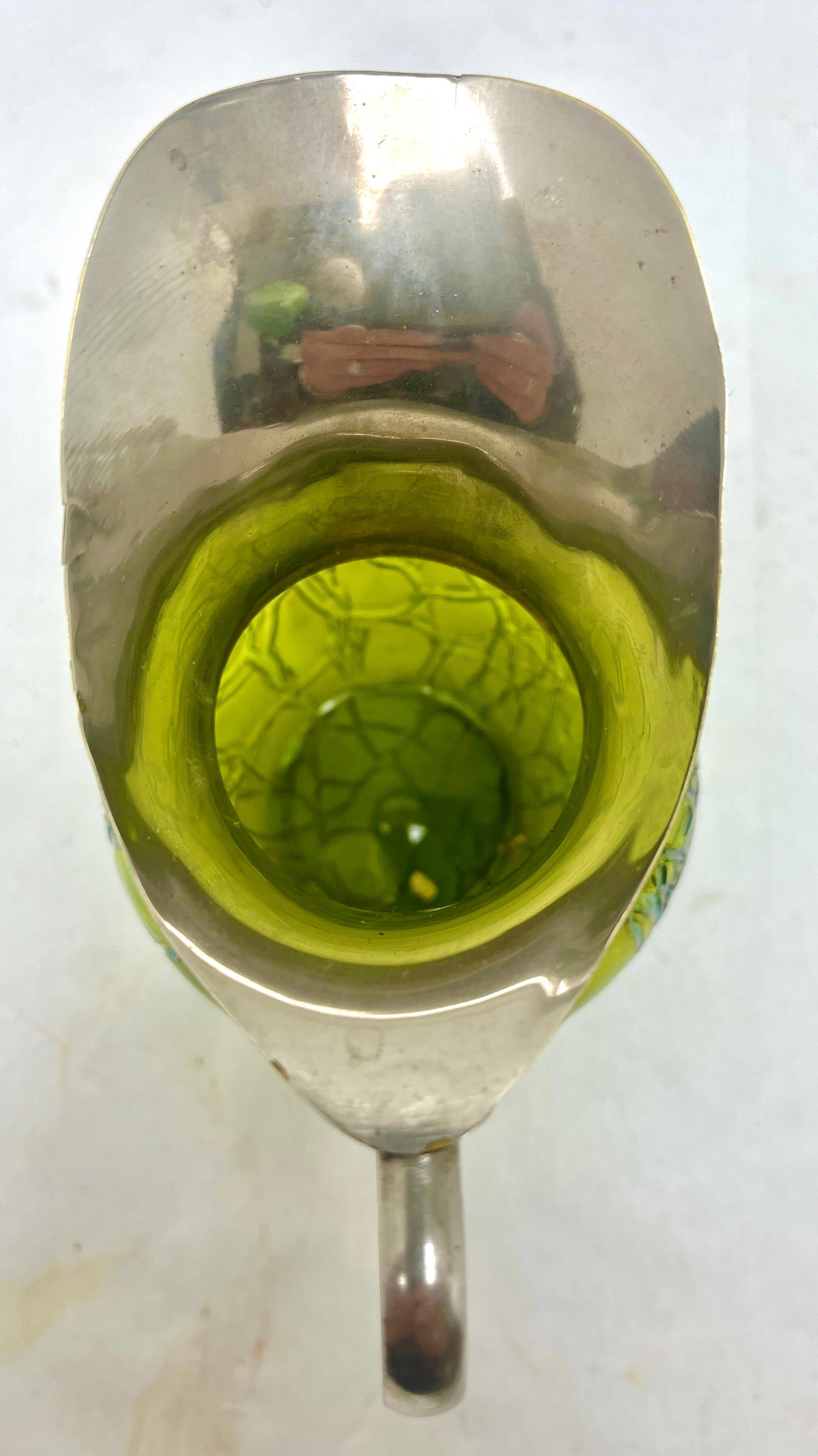 Loetz Jugendstil-Krug und Zuckerschale aus cremefarbenem Glas mit Details aus irradiiertem Glas  im Angebot 3