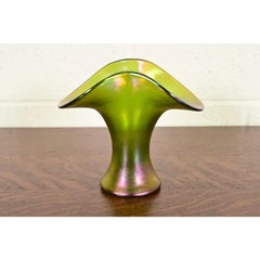 Loetz Art Nouveau Creta Glatt Iridescent Art Glass Vase, Circa 1900