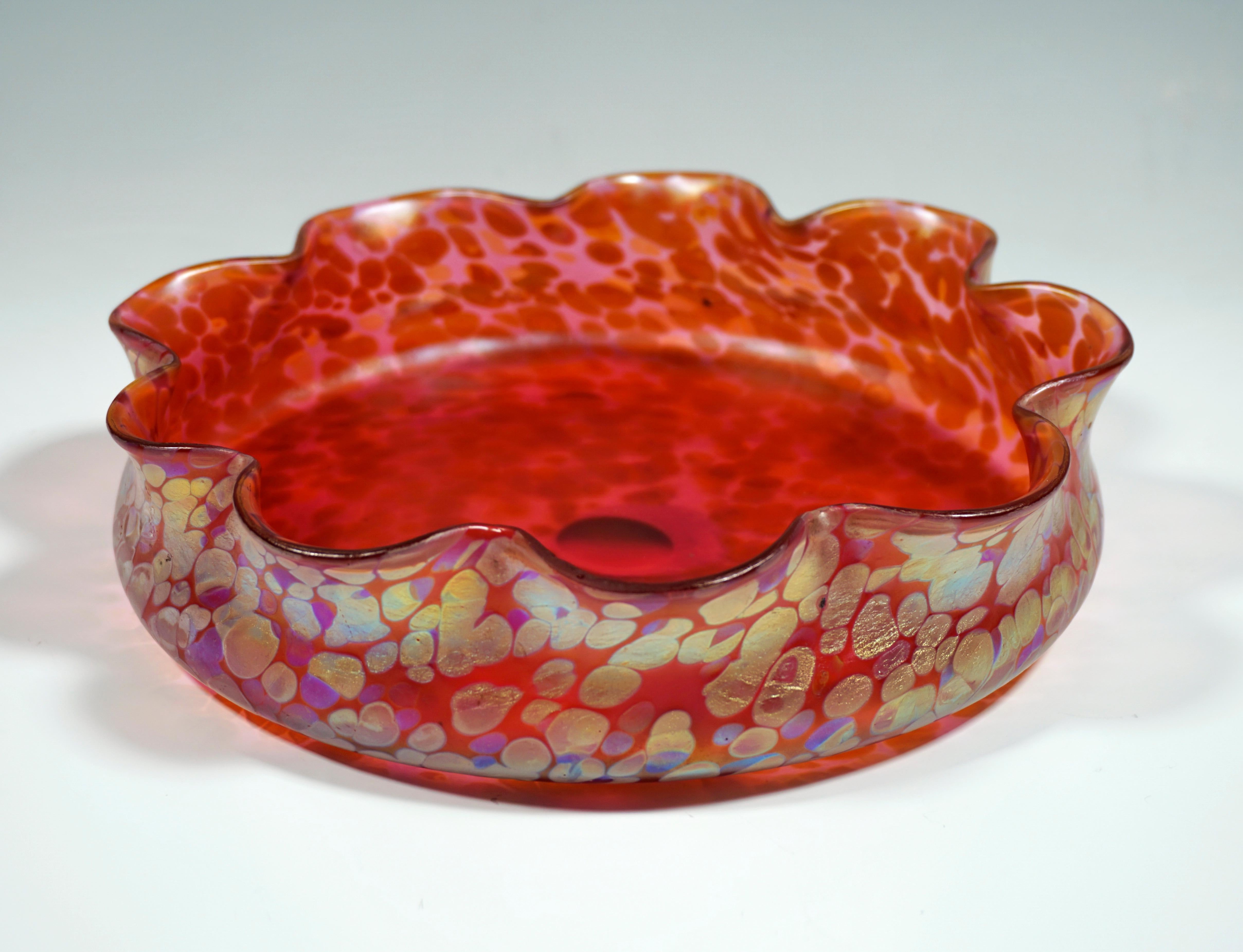 Austrian Loetz Art Nouveau Flower Bowl Metallic-Red Papillon, Austria-Hungary, ca 1900 For Sale