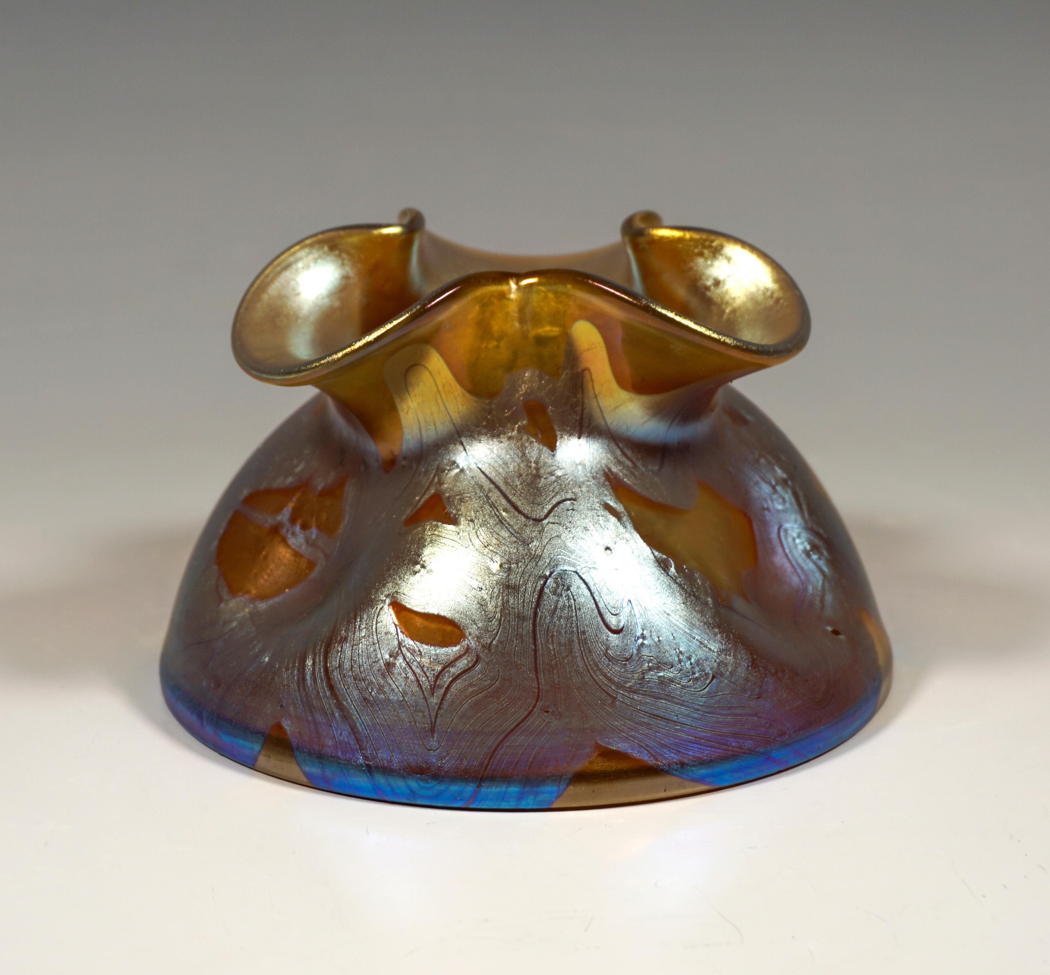 Austrian Loetz Art Nouveau Glass Vase Bronze Phenomenon Genre 29, Austria, circa 1900