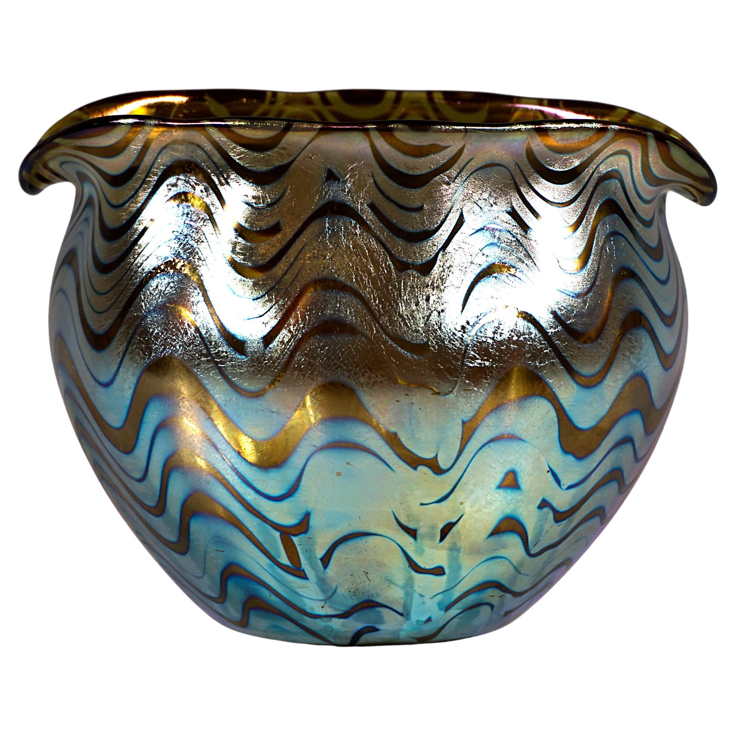 Loetz Art Nouveau Glass Vase Phenomenon Gre Crete 7767, Austria-Hungary, Ca 1900 For Sale