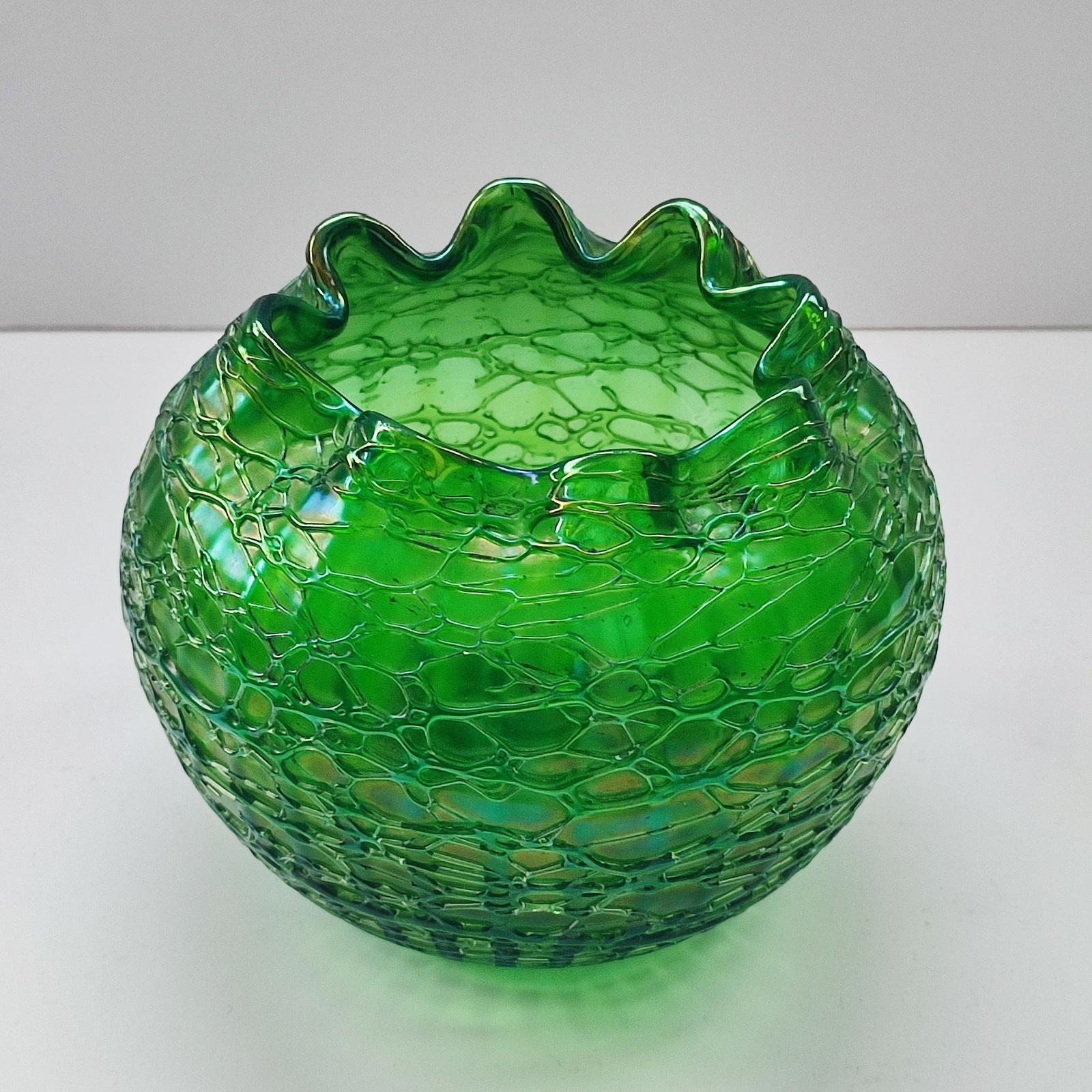 Loetz Art Nouveau Jugendstil Art Glass Bowl For Sale 2