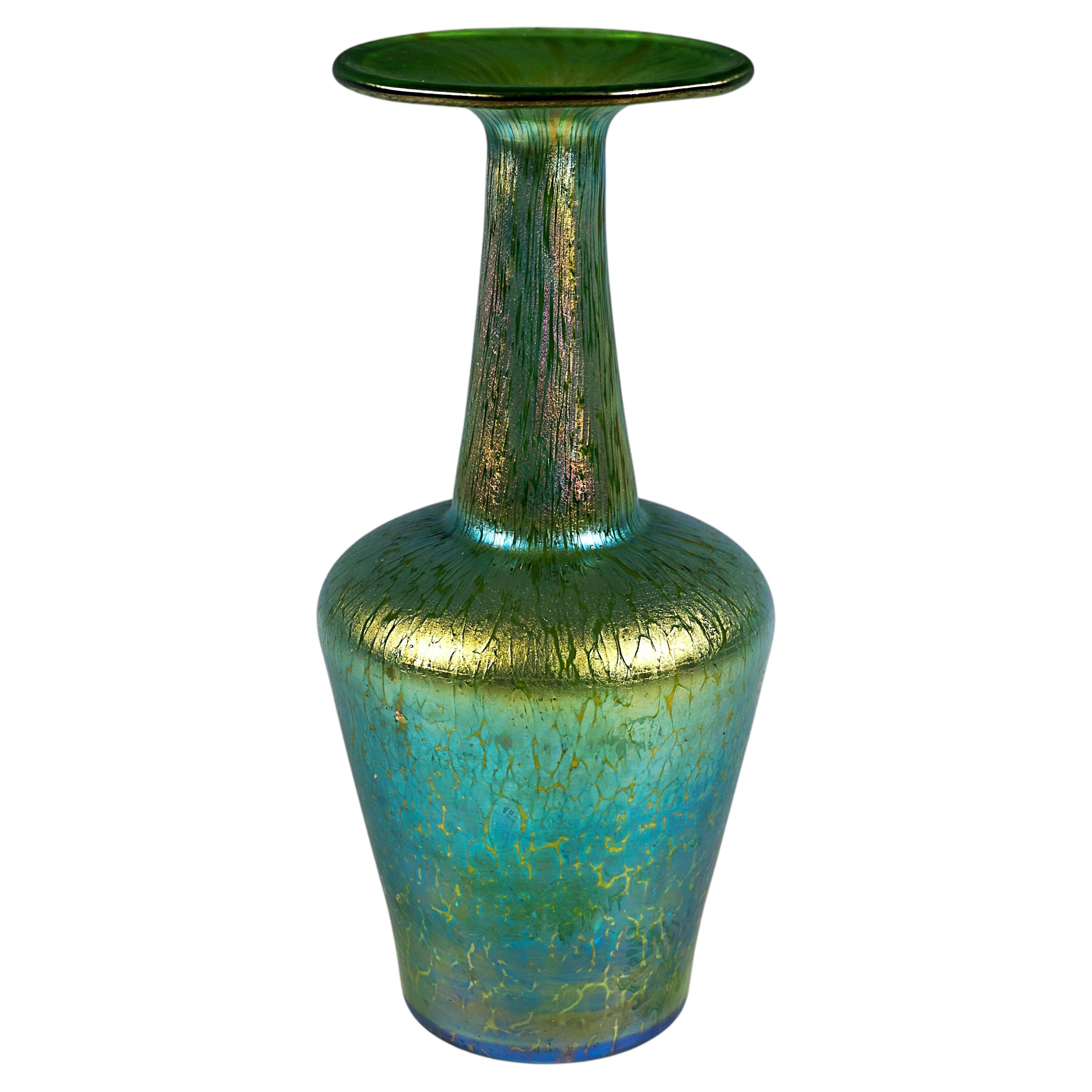 Johann Lötz Witwe Art Nouveau Solirary Vase, Creta Papillon, Austria ca 1900