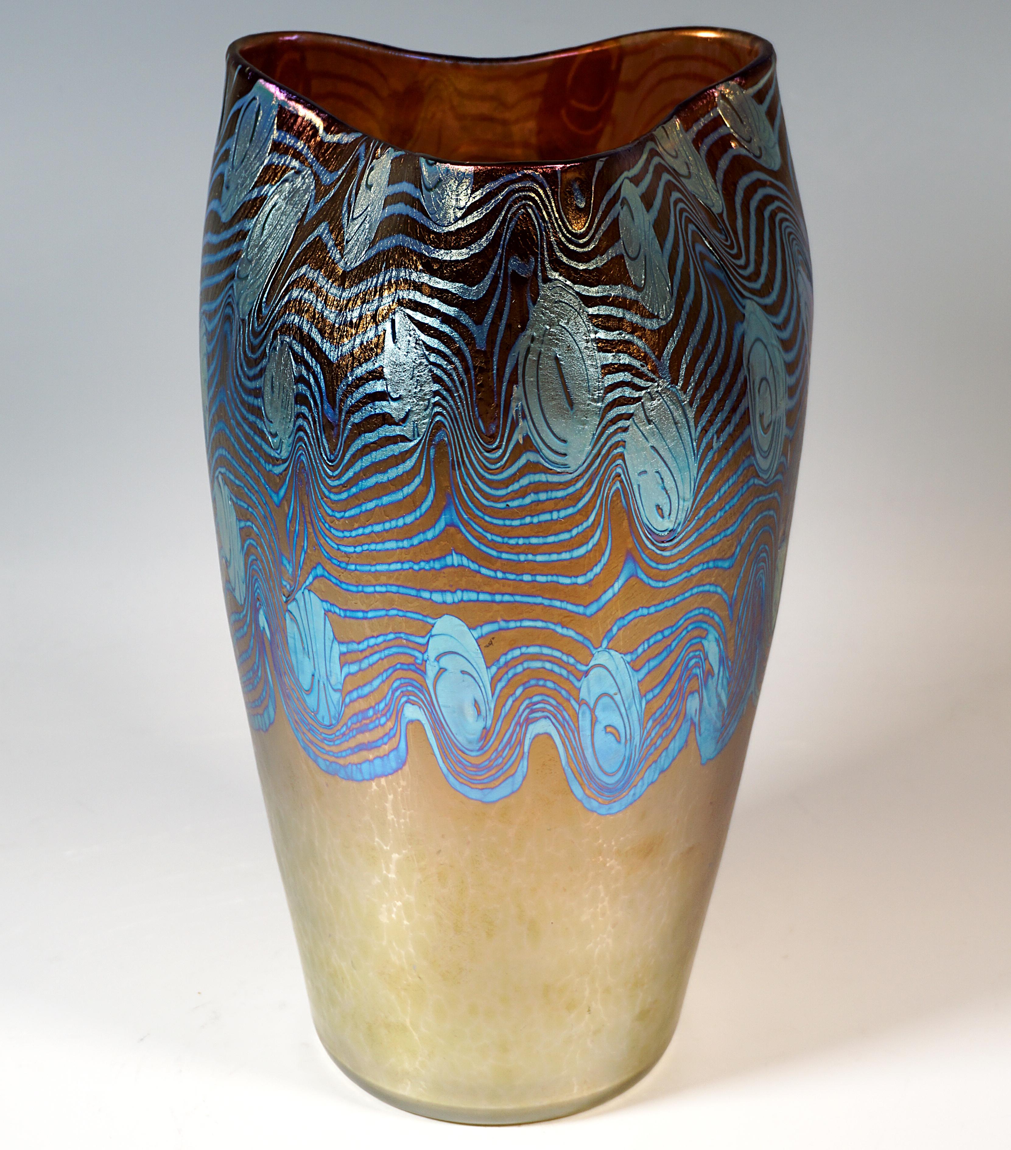 Austrian Loetz Art Nouveau Vase, 'Argus', Phenomenon Gre 2/351, Austria-Hungary, Ca 1902 For Sale