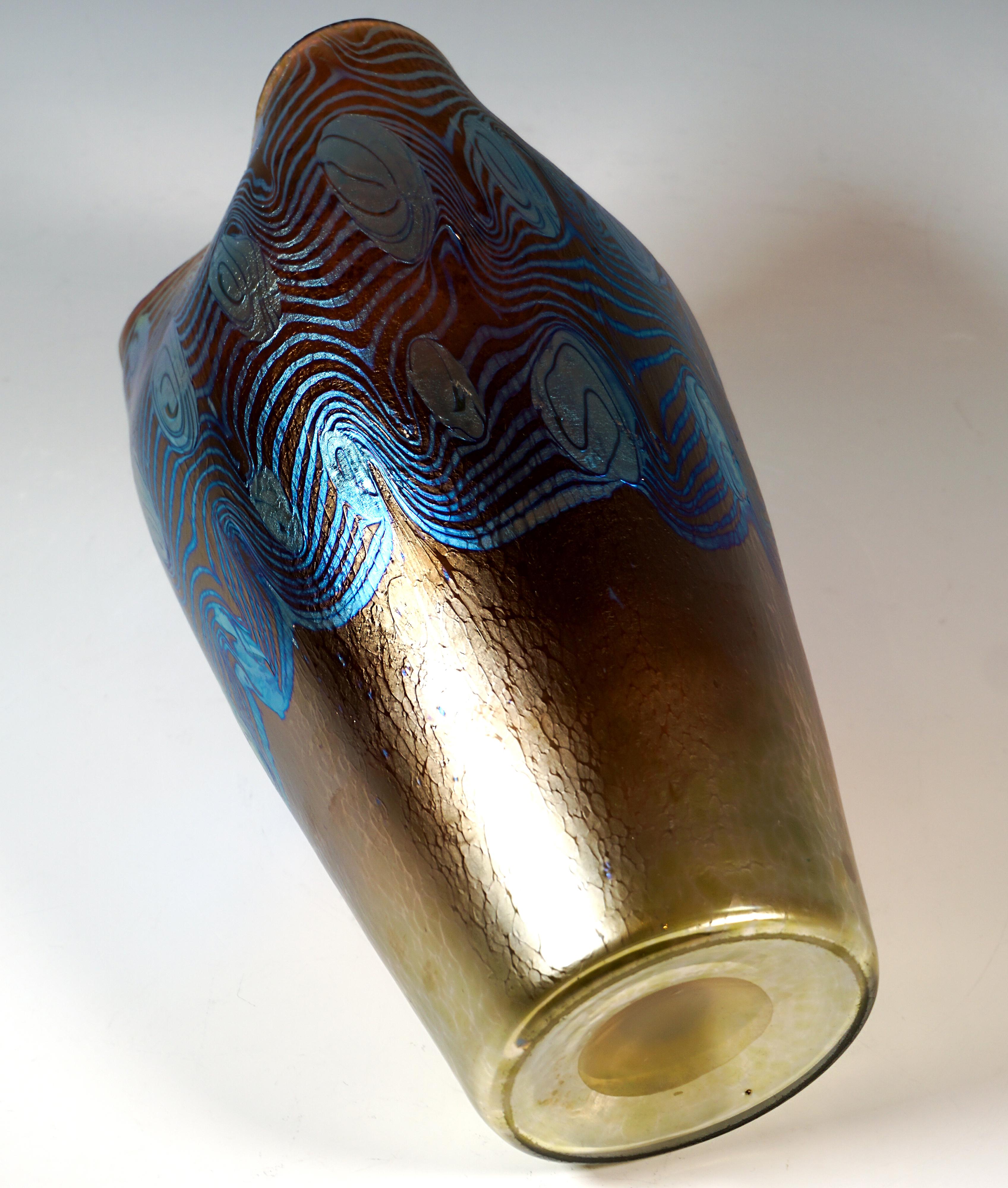 Glass Loetz Art Nouveau Vase, 'Argus', Phenomenon Gre 2/351, Austria-Hungary, Ca 1902 For Sale
