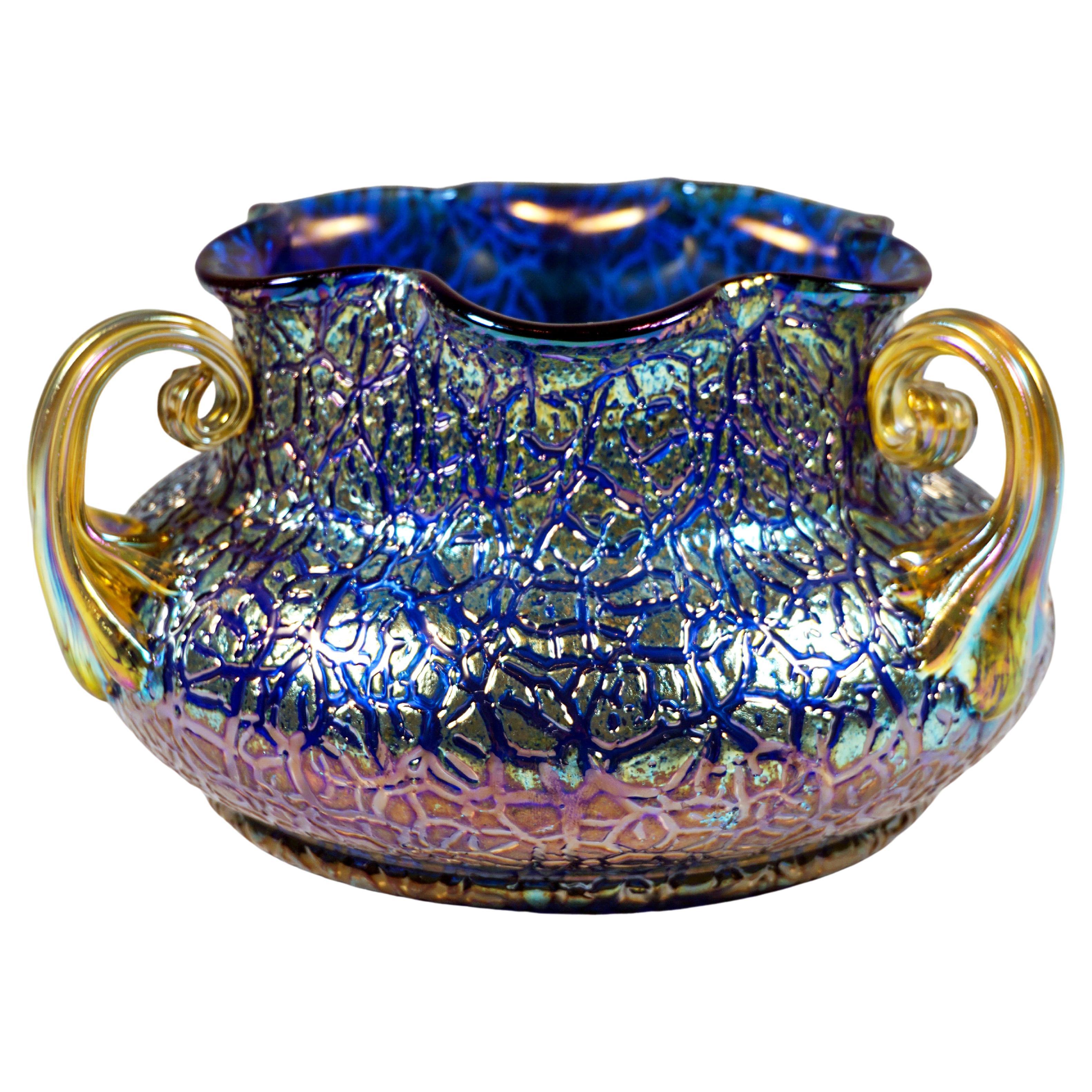 Loetz Vase Art Nouveau Mimosa cobalt avec 3 poignées, Autriche-Hongrie, vers 1911 en vente