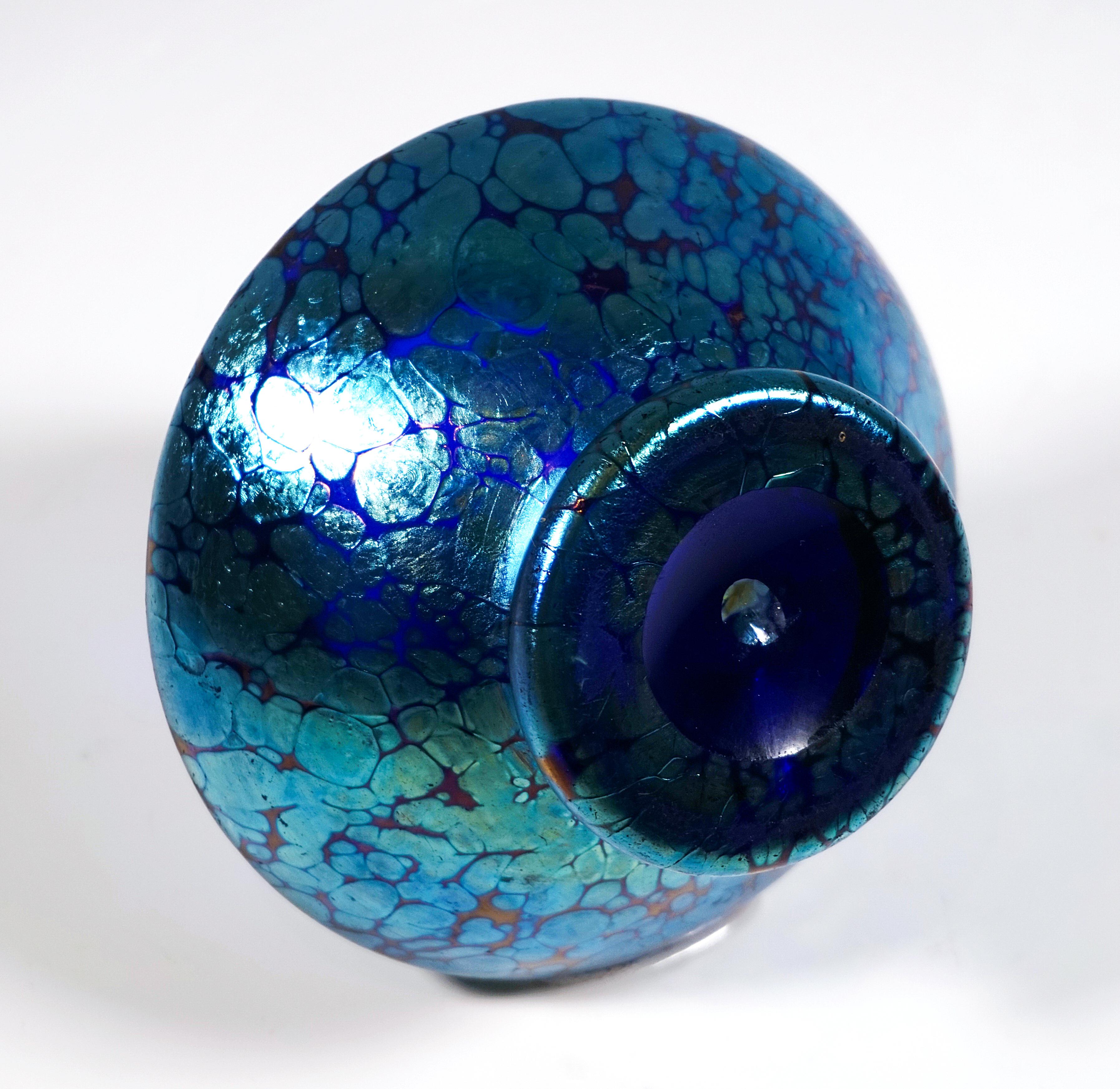 Loetz Art Nouveau Vase, Decor Cobalt Papillon, Disc-Shaped, Austria, Circa 1908 In Good Condition In Vienna, AT