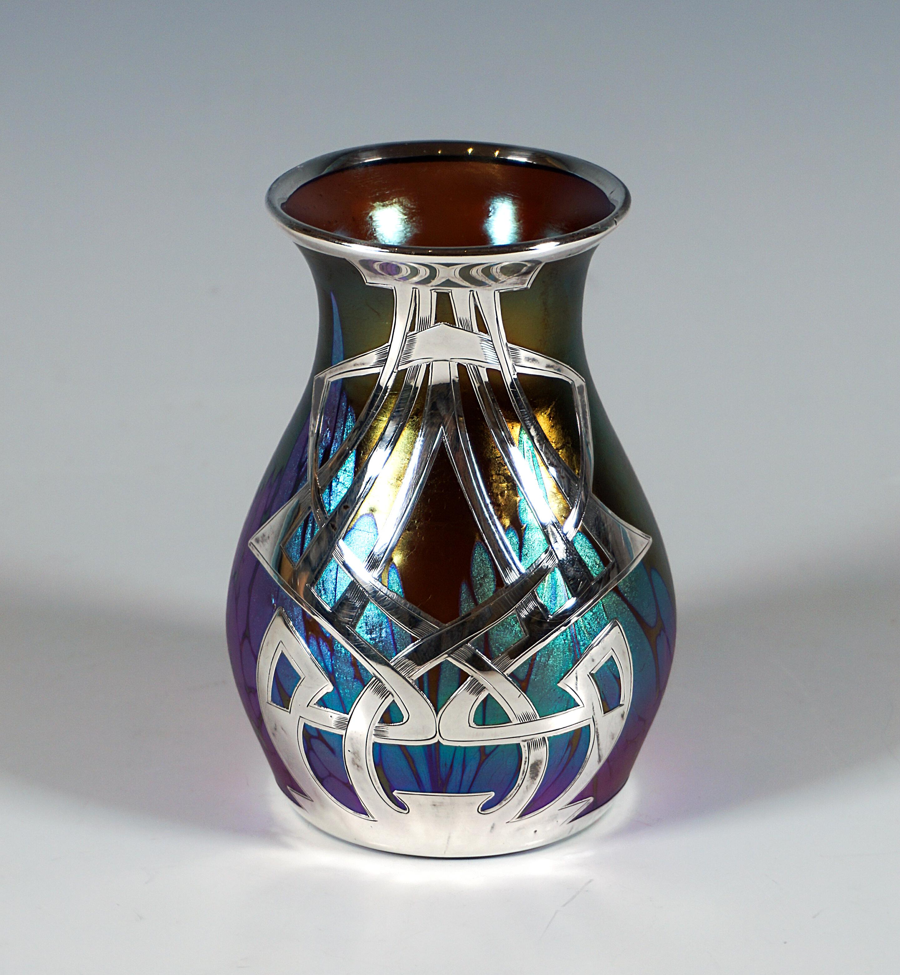 Loetz Art Nouveau Vase Maron Medici With Silver Overlay, Austria-Hungary, 1902 In Good Condition In Vienna, AT