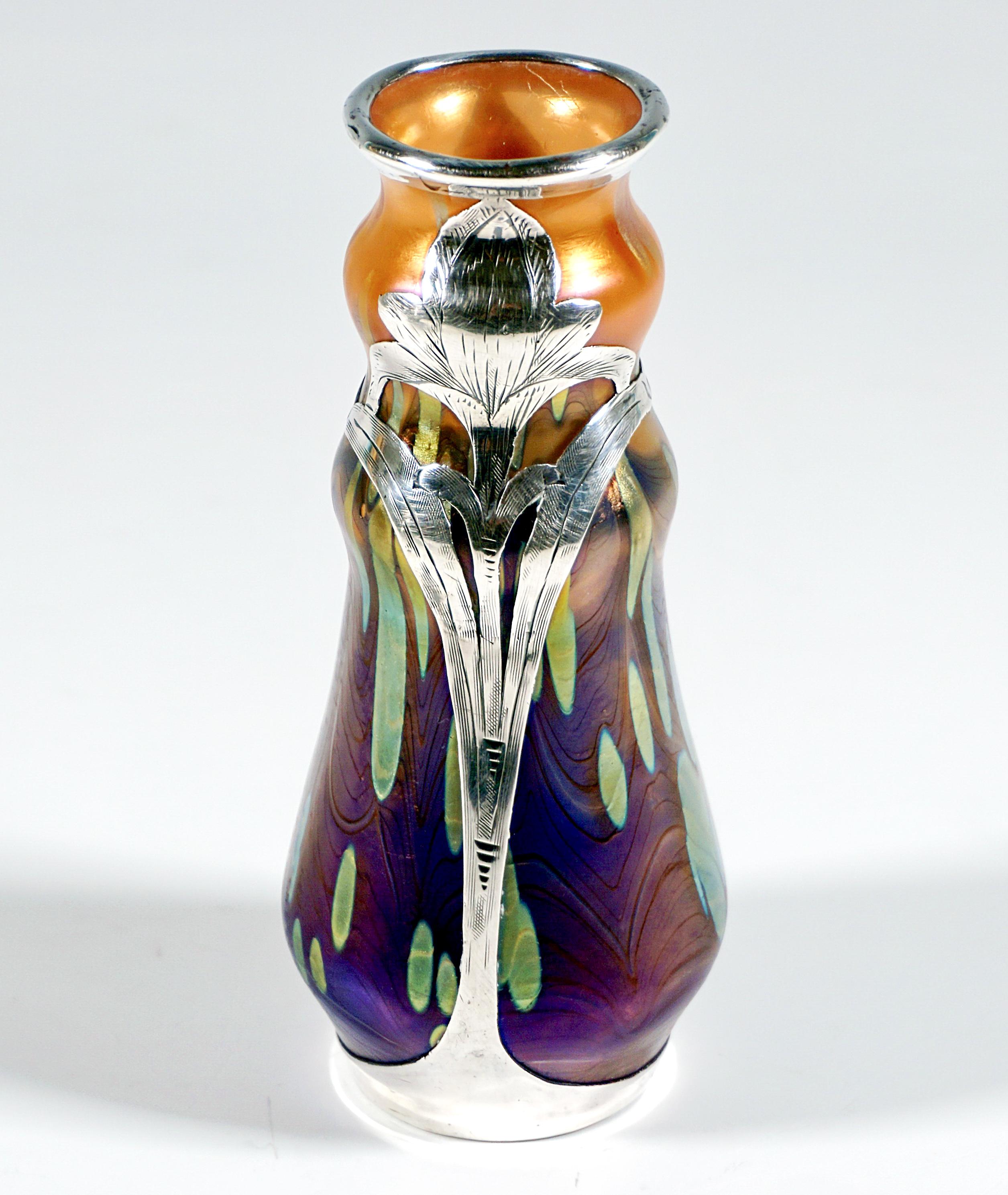 Jarrón Art Nouveau Loetz con montura de plata Cytisus rojo nuevo, Austria-Hungría, hacia 1902 Austríaco en venta