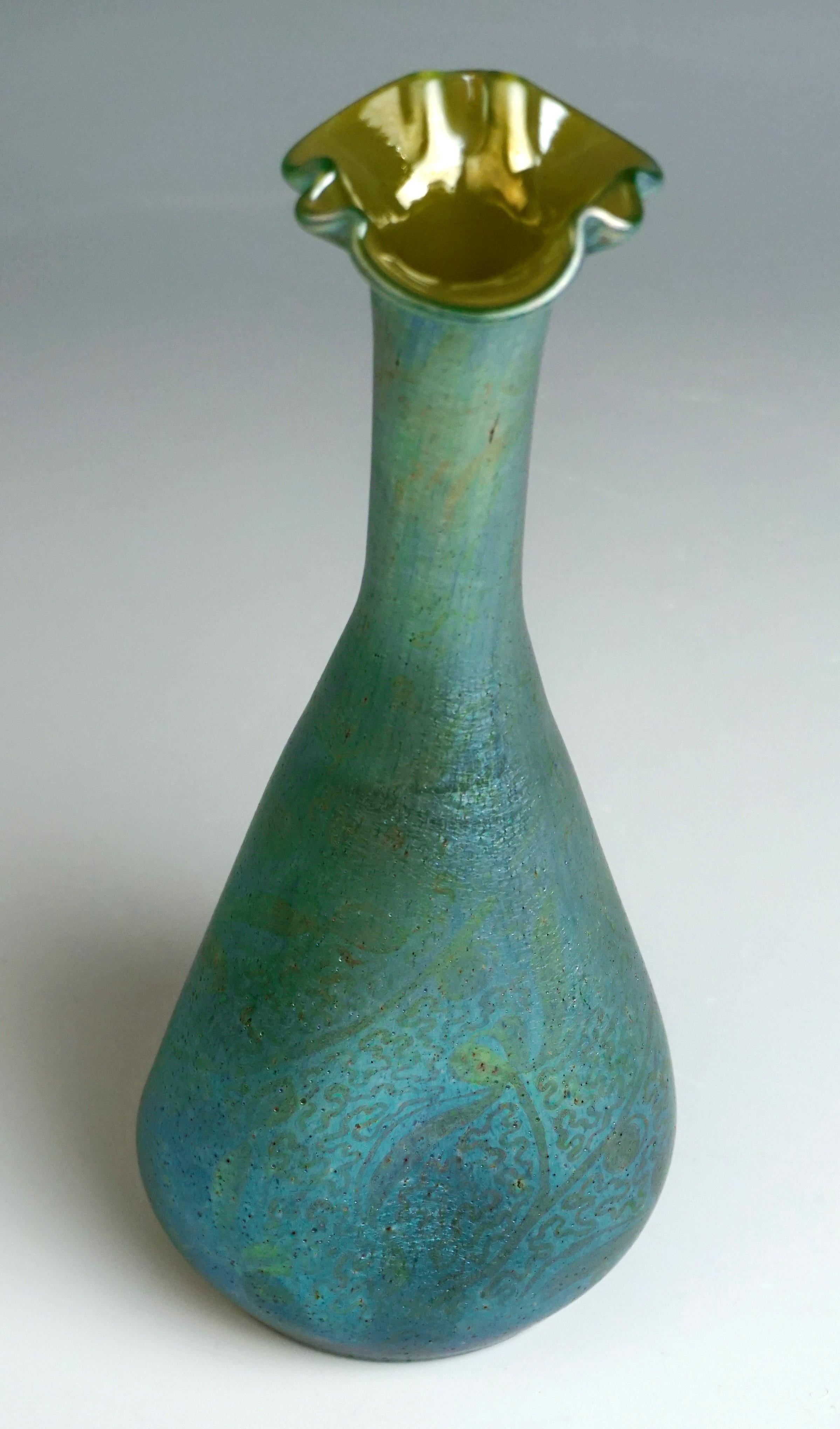 Hand-Crafted Loetz Art Nouveau Vase Phaenomen Mercur Iridescent with Etched Decor 1900