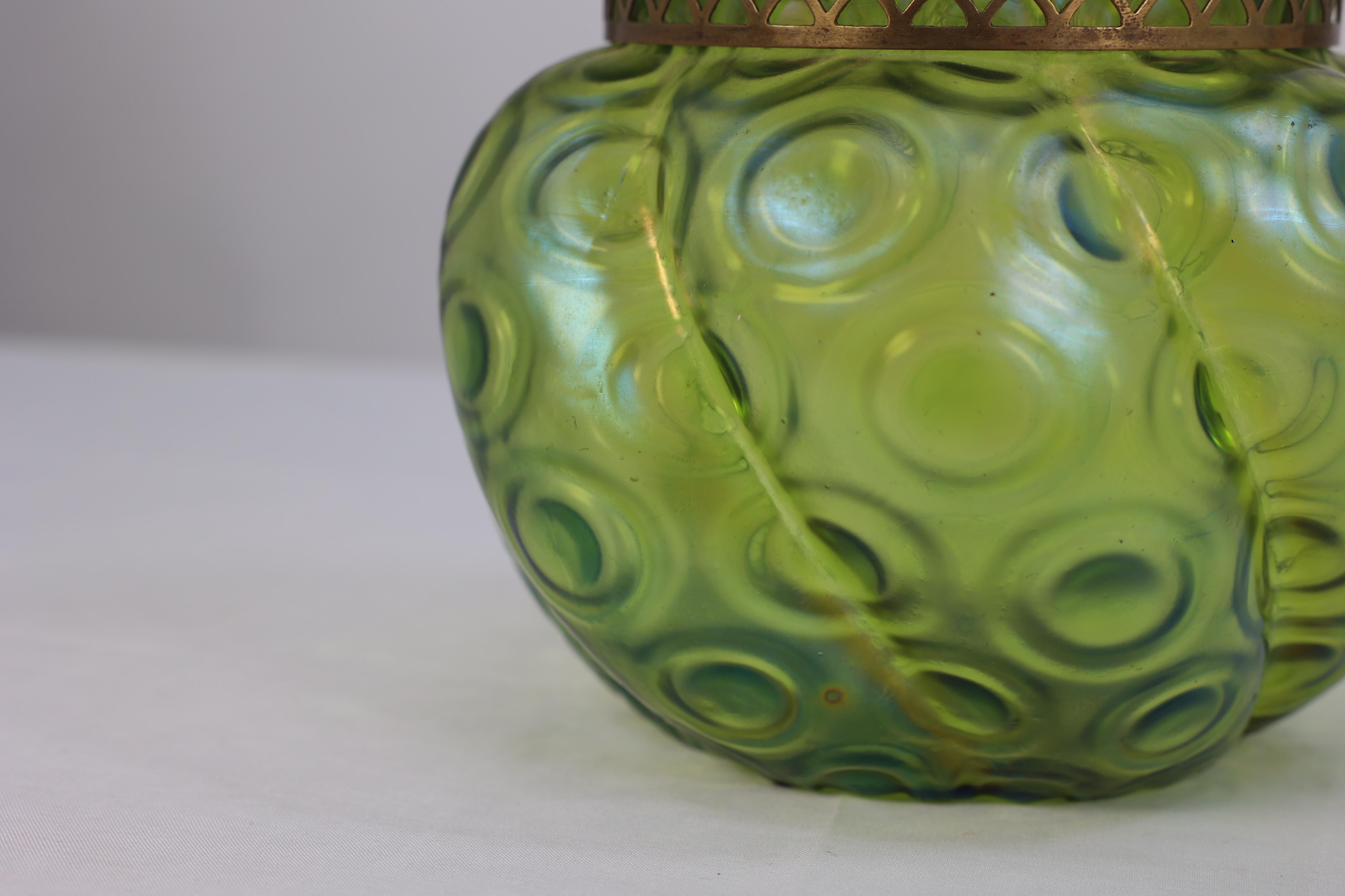 Loetz (attributed). A green swirl glass flower holder with decorative brass top For Sale 2