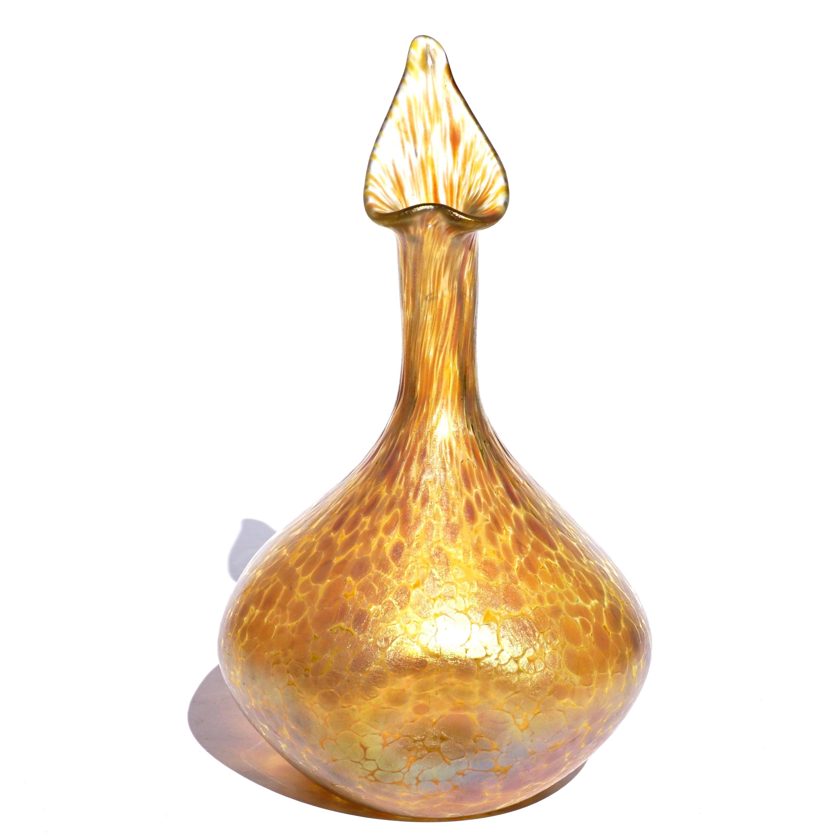 Loetz Iridescent and oil spot Flared Neck Art glass Floriform Goose neck vase.
Candia Papillon vase
Austria
Iridescent glass
Unsigned
Circa 1898 Art Nouveau

Measures: Height: 9.5 inches x 5.25 inches diameter

Condition: Excellent original