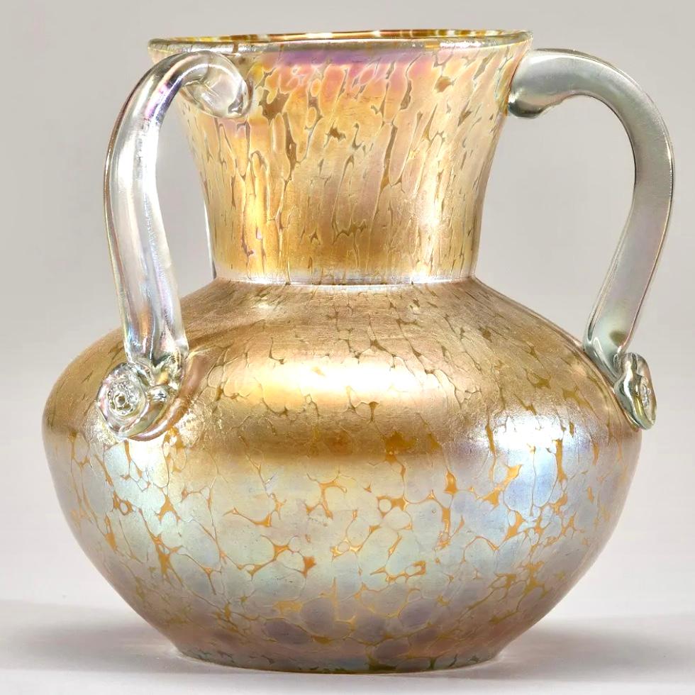 Loetz Candia Papillon Vase mit drei Henkeln (Art nouveau) im Angebot